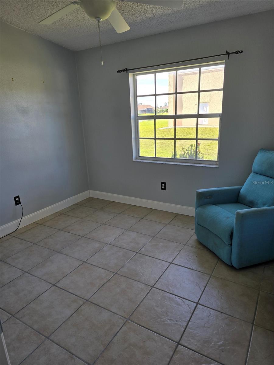 Image 4 of 6 For 214 Boundary Boulevard B