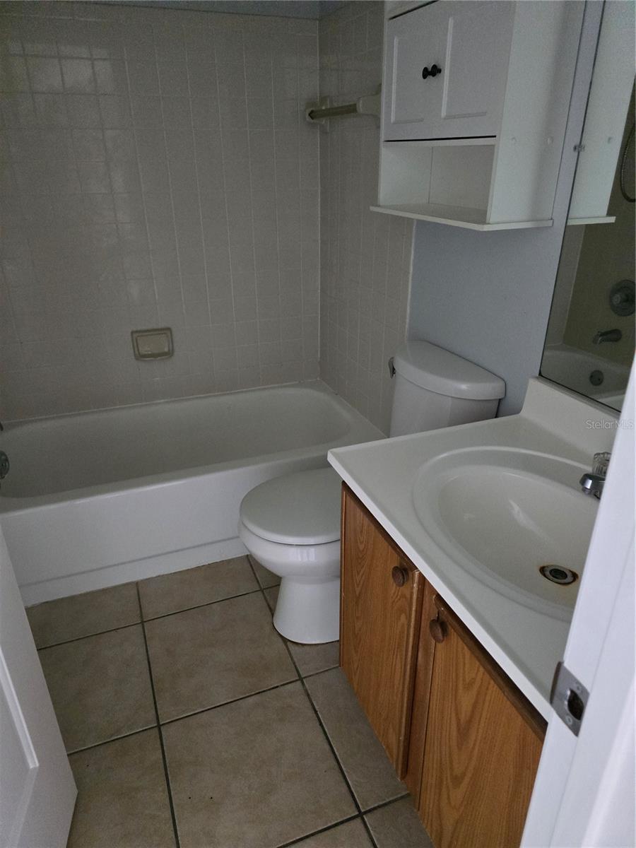 Image 6 of 6 For 214 Boundary Boulevard B