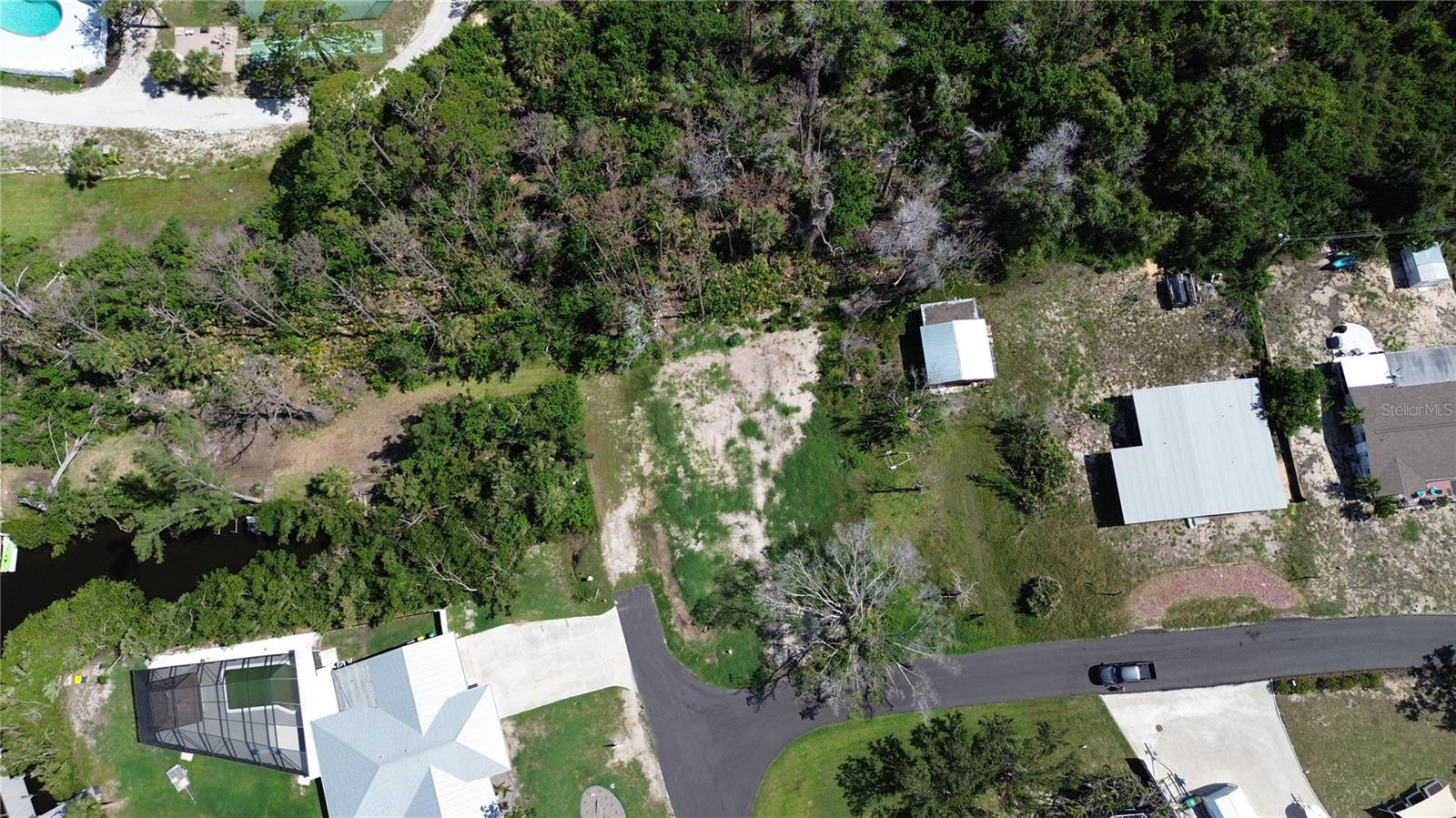 Image 8 of 11 For 160 Crestview Drive B17