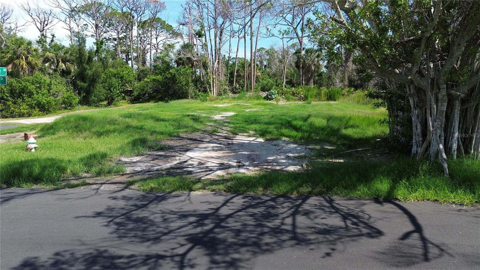 Image 9 of 11 For 160 Crestview Drive B17