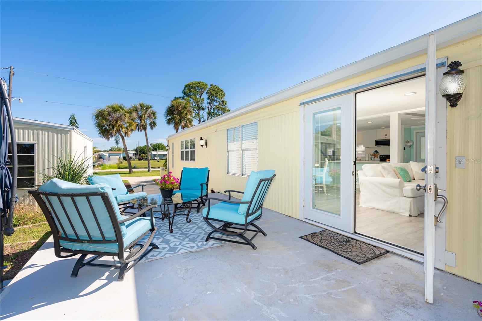 Image 5 of 19 For 8243 Pinetree Lane