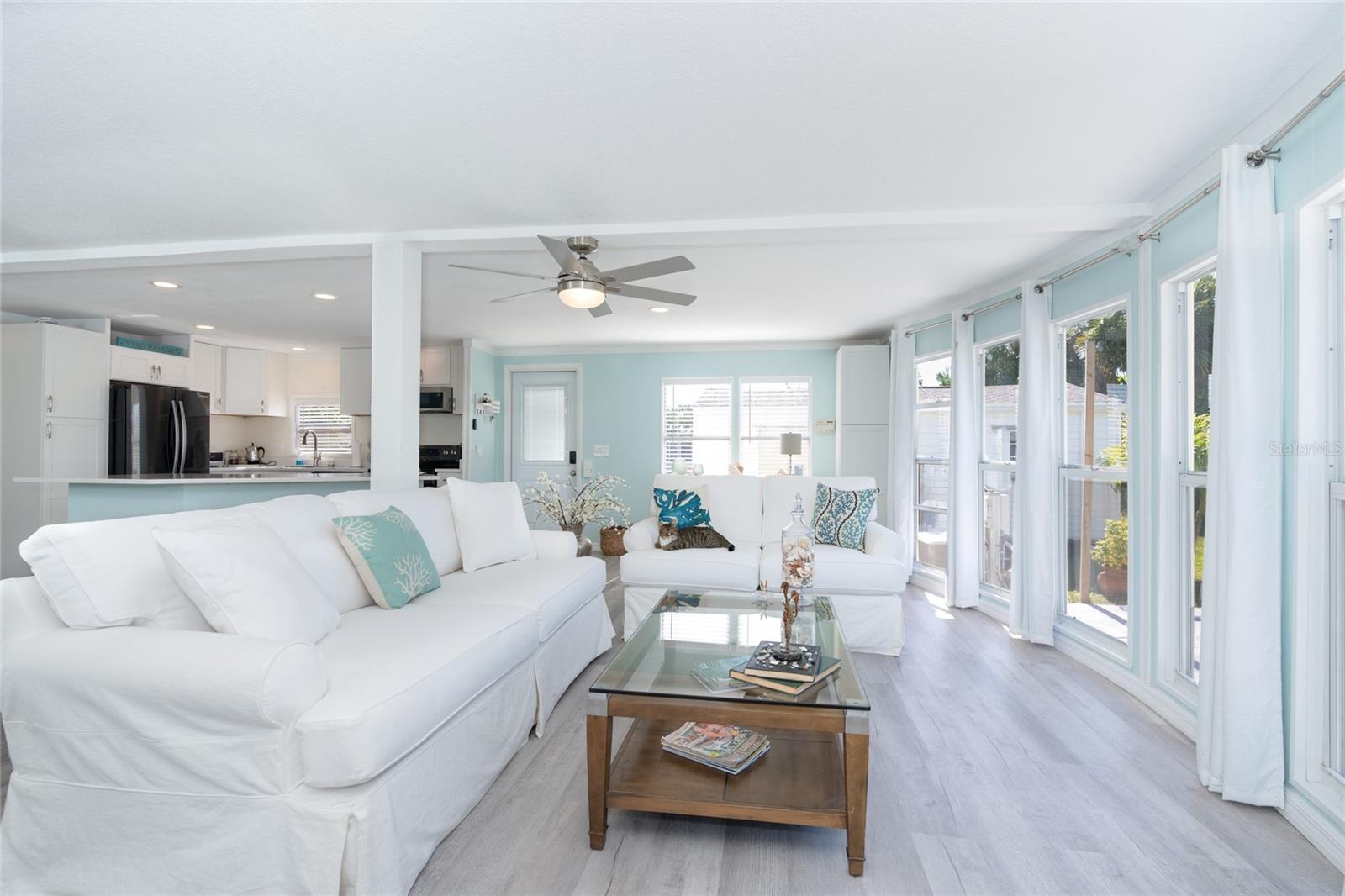 Image 8 of 19 For 8243 Pinetree Lane