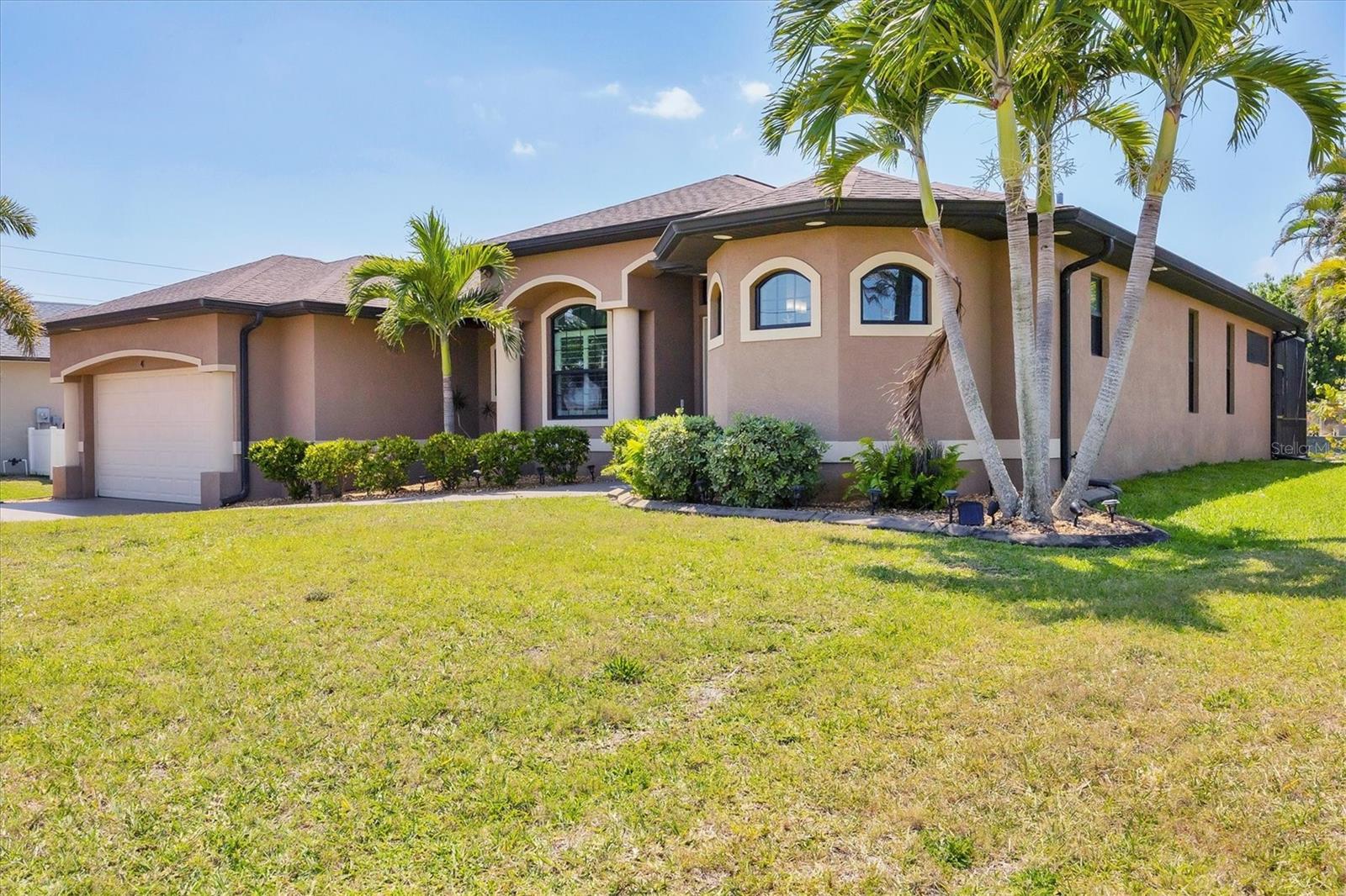Details for 4 White Marsh Lane, ROTONDA WEST, FL 33947