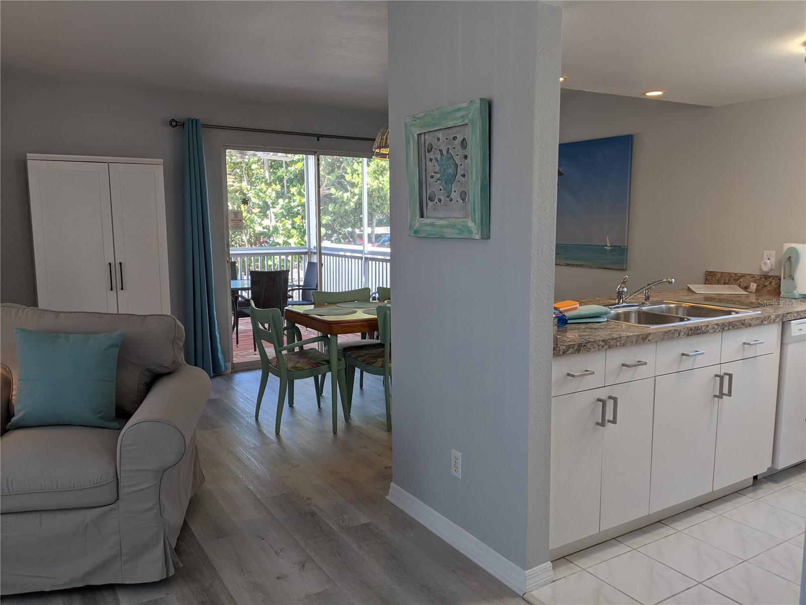 Image 20 of 56 For 2373 Beach Road 1c