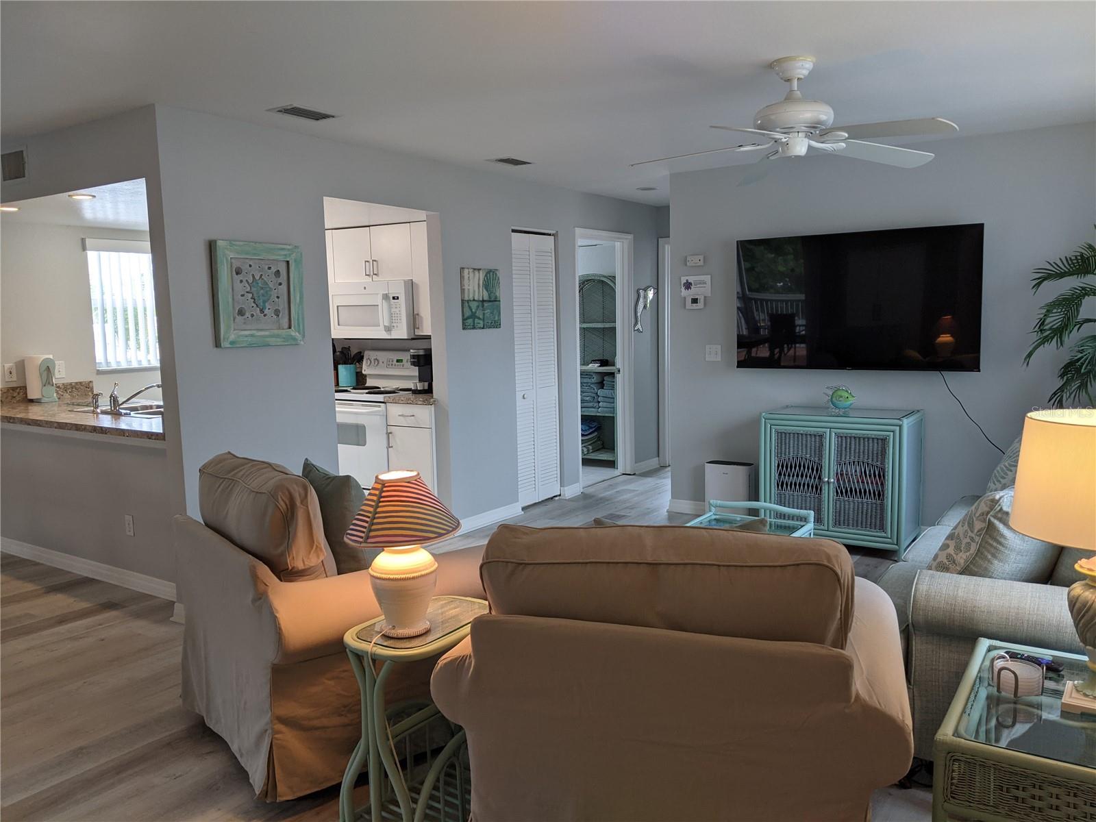 Image 7 of 56 For 2373 Beach Road 1c
