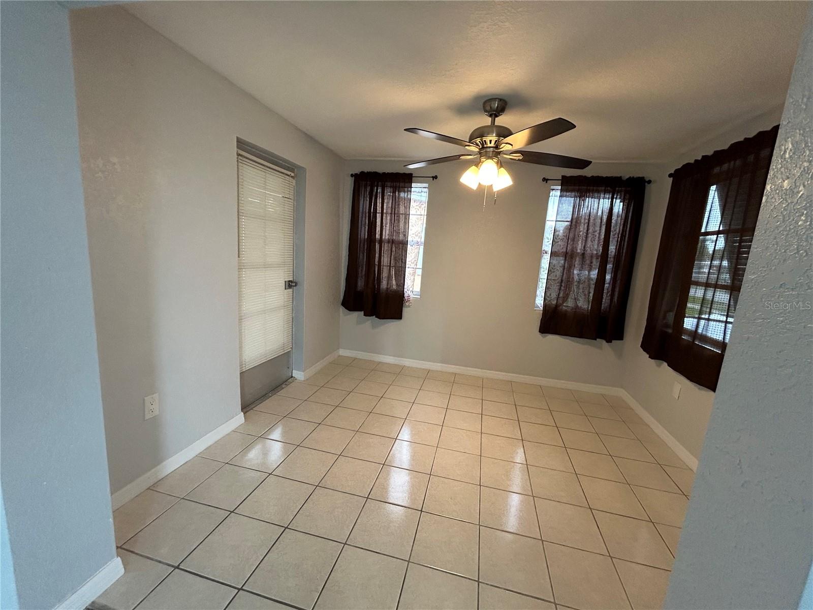 Image 15 of 18 For 8630 Aero Avenue