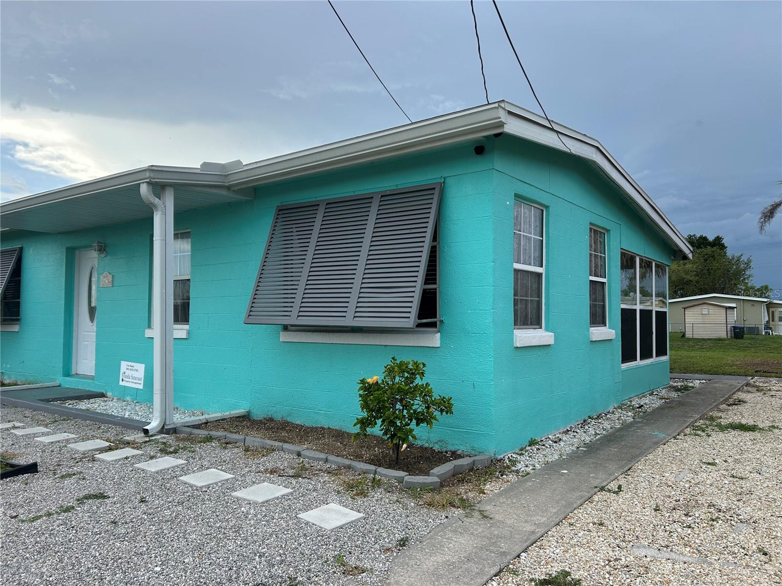 Image 3 of 18 For 8630 Aero Avenue