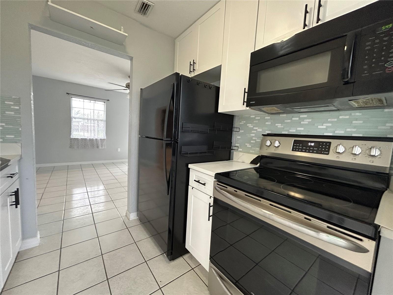 Image 9 of 18 For 8630 Aero Avenue
