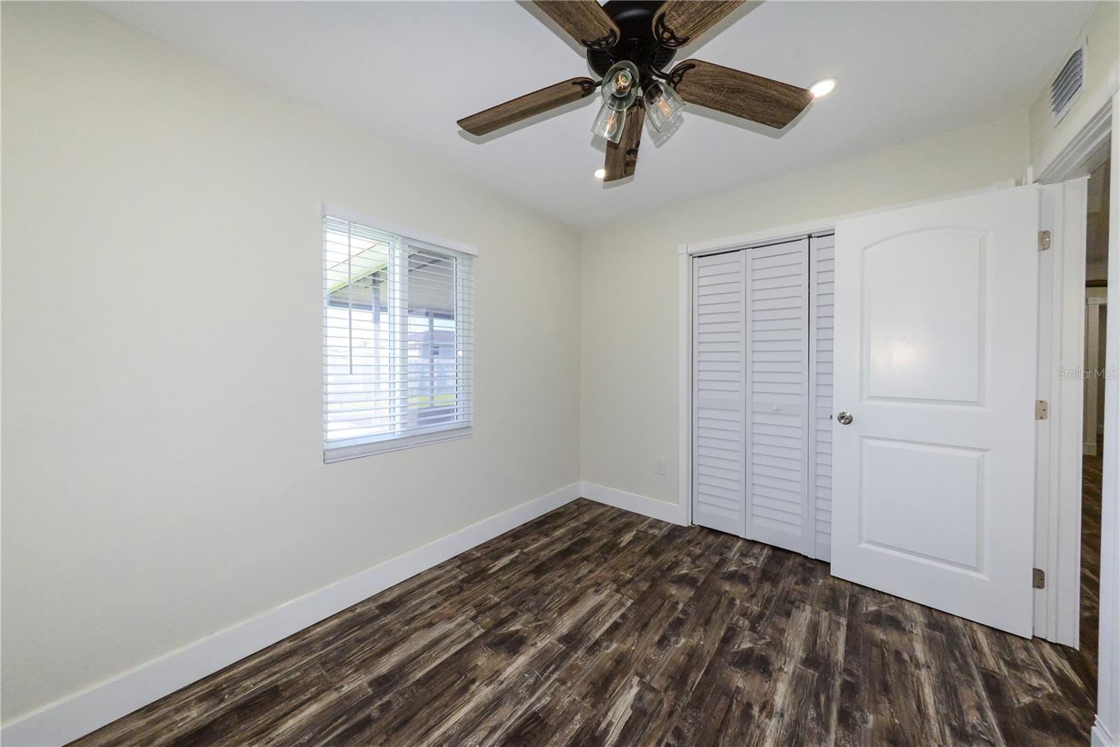 Image 18 of 31 For 700 Floral Lane