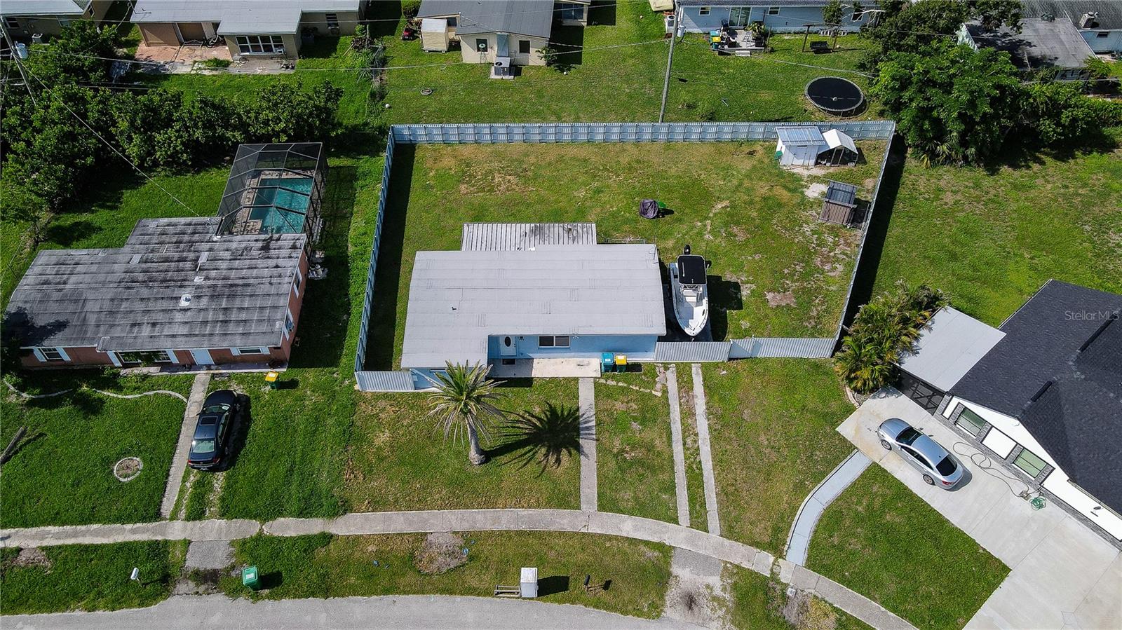 Image 2 of 31 For 700 Floral Lane