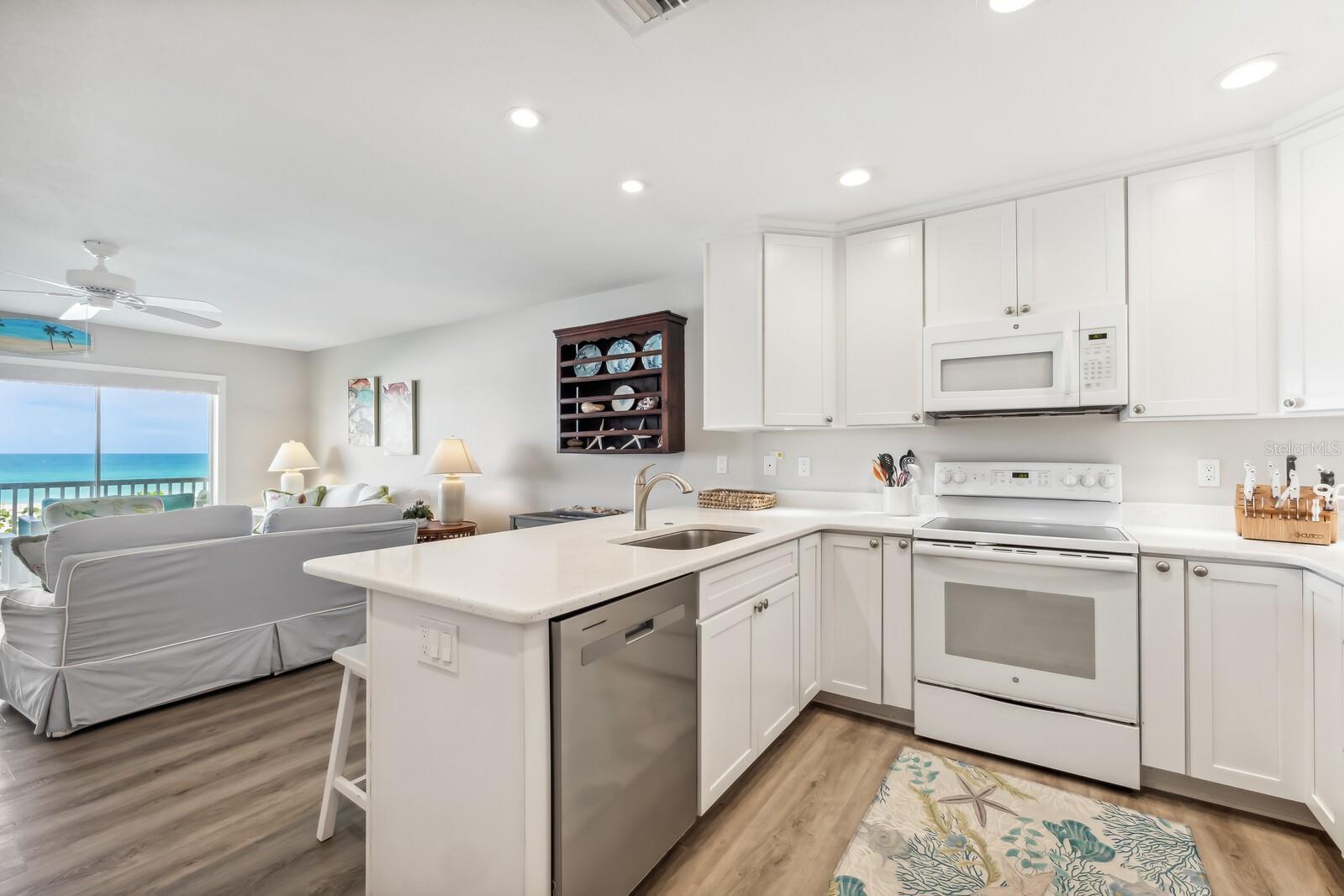 Image 7 of 21 For 290 Gulf Boulevard 14