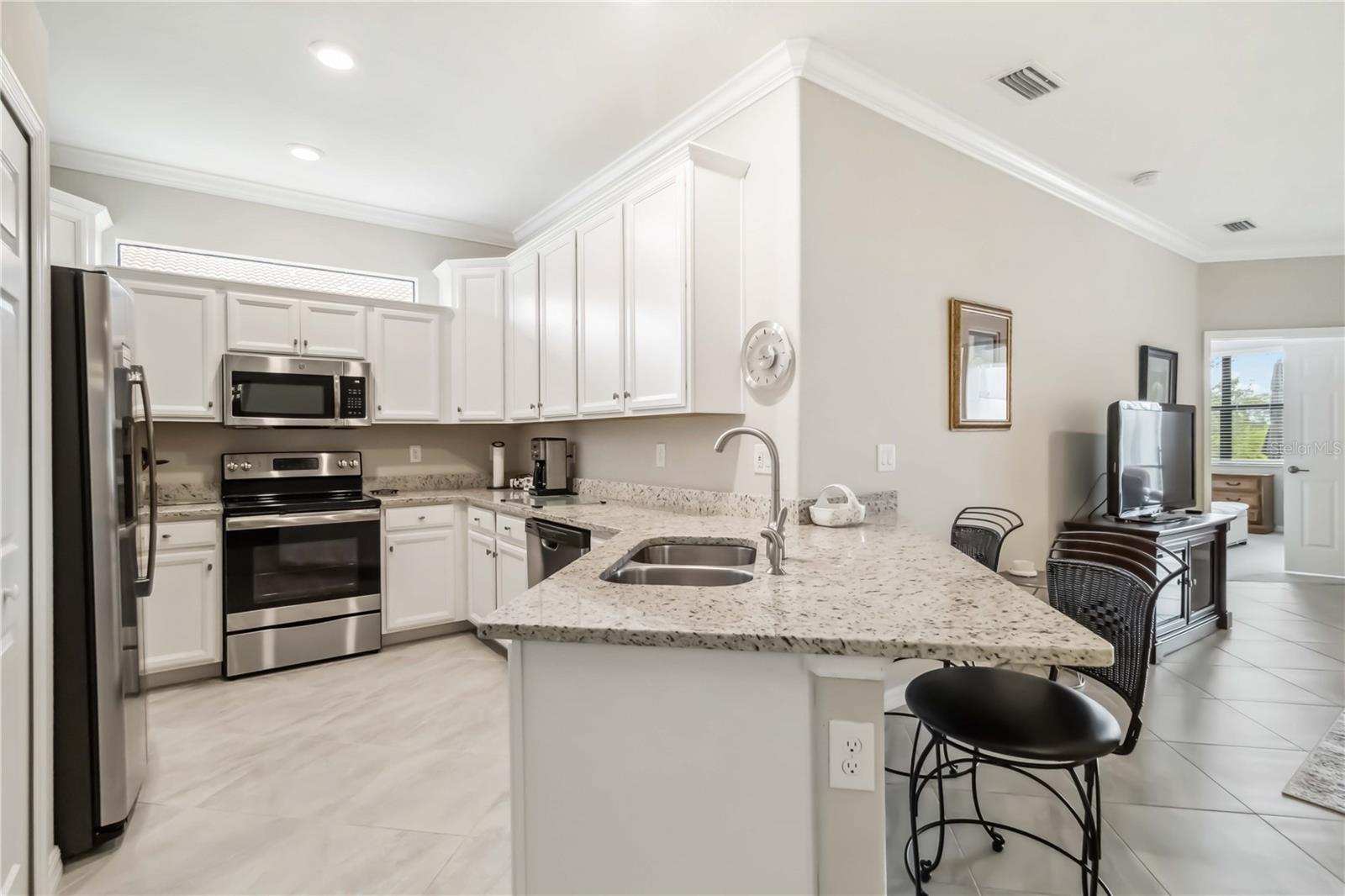 Image 16 of 62 For 24028 Canterwood Way