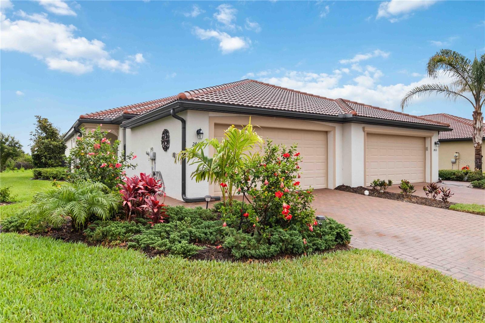 Image 3 of 62 For 24028 Canterwood Way