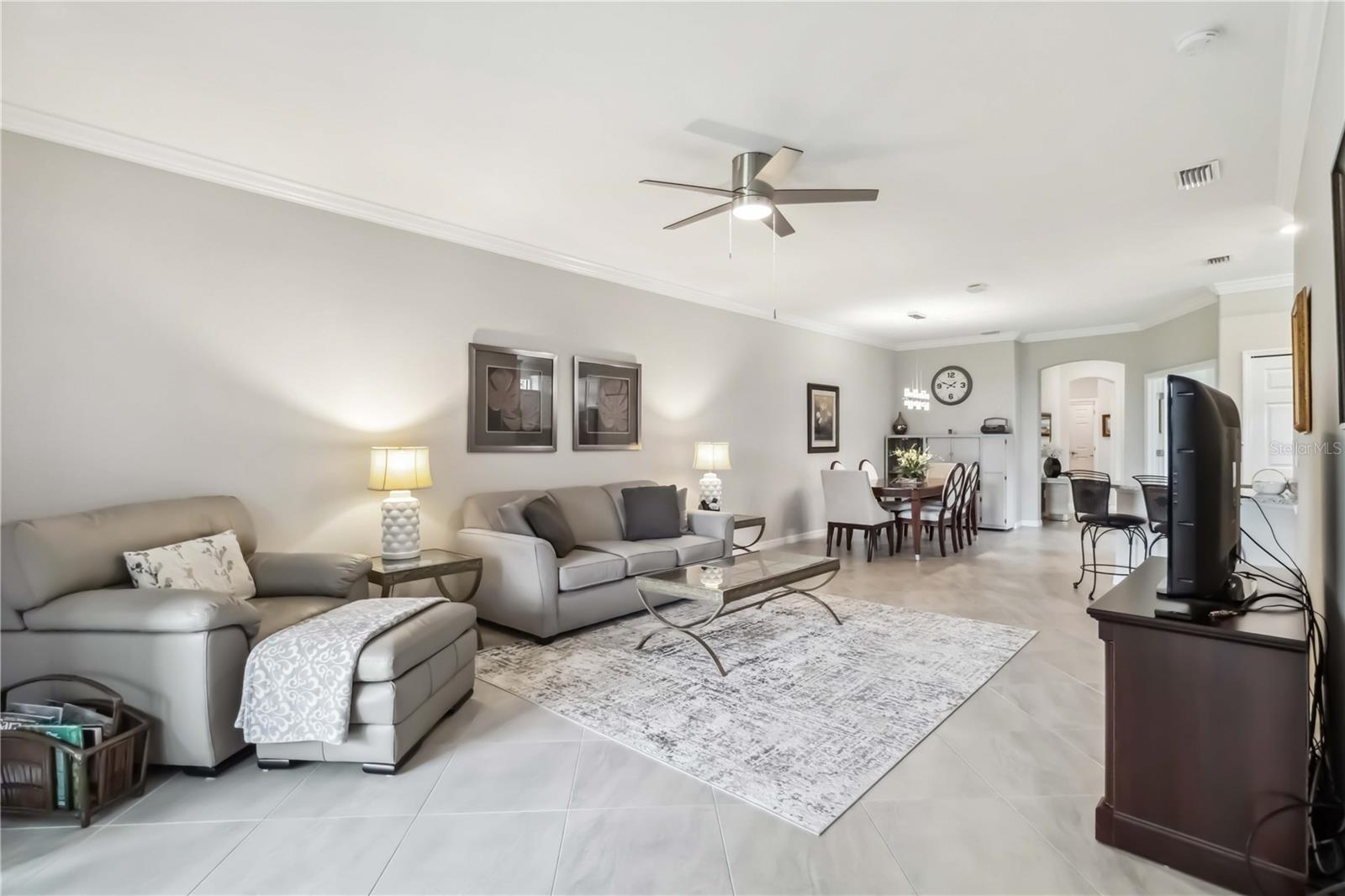 Image 9 of 62 For 24028 Canterwood Way