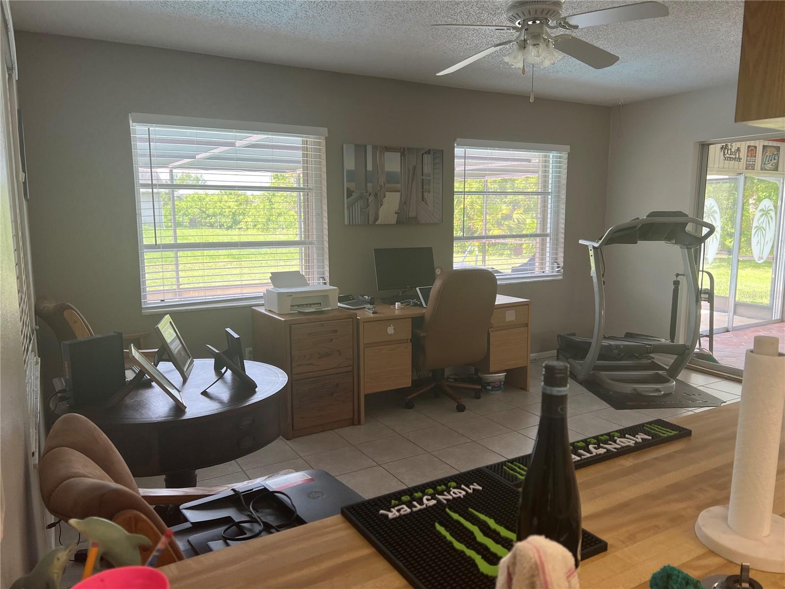 Image 11 of 53 For 11029 Vanessa Avenue