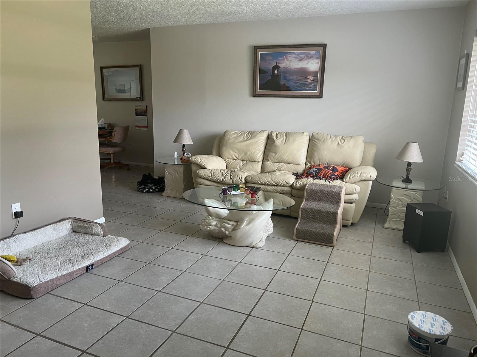 Image 4 of 53 For 11029 Vanessa Avenue