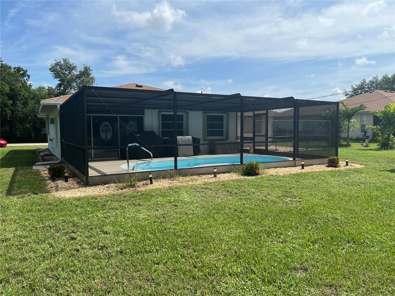 Image 40 of 53 For 11029 Vanessa Avenue