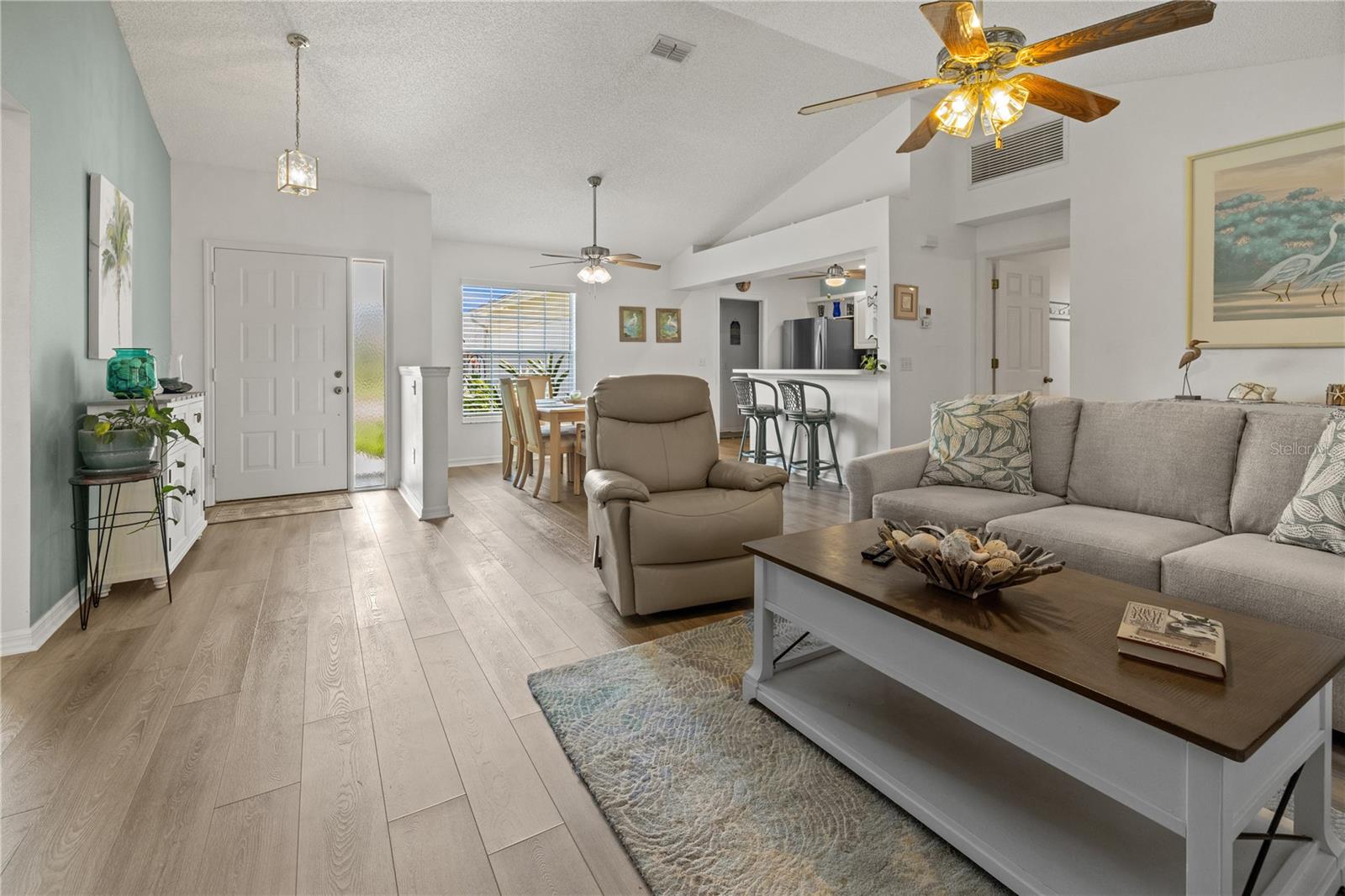 Image 9 of 54 For 237 Park Forest Boulevard