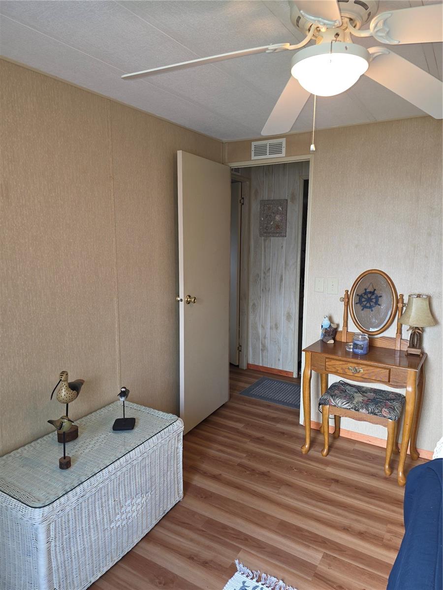 Image 4 of 13 For 1441 Kingfisher Drive