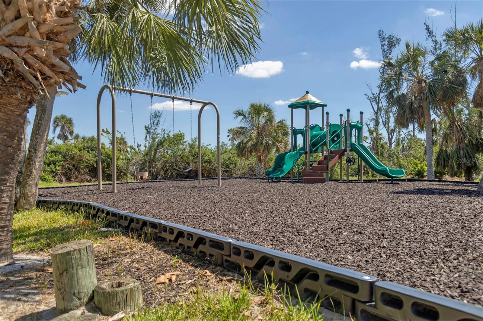 Image 35 of 50 For 7554 Palm Island Drive S 1813