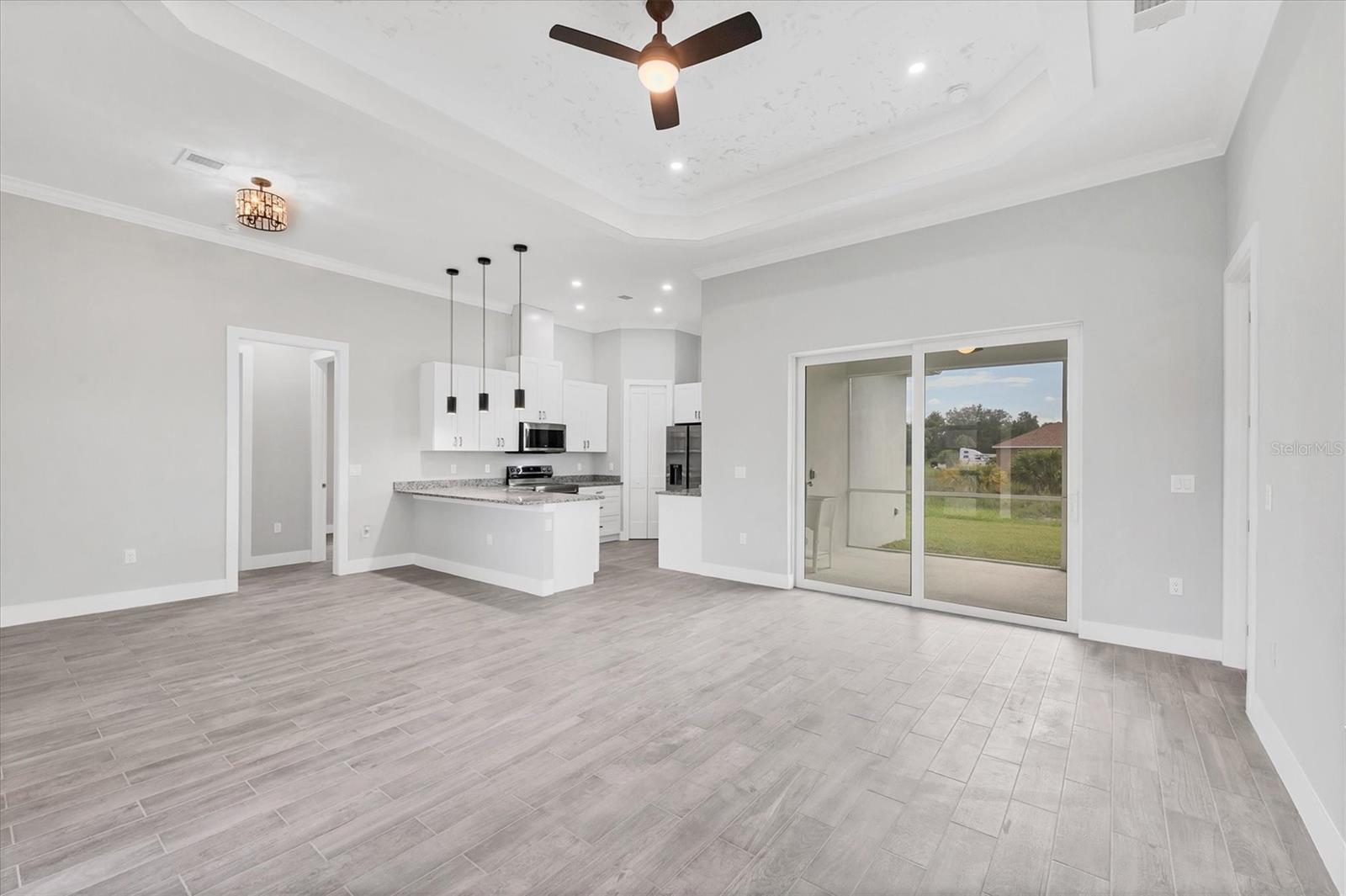 Image 10 of 41 For 123 Ferdon Circle