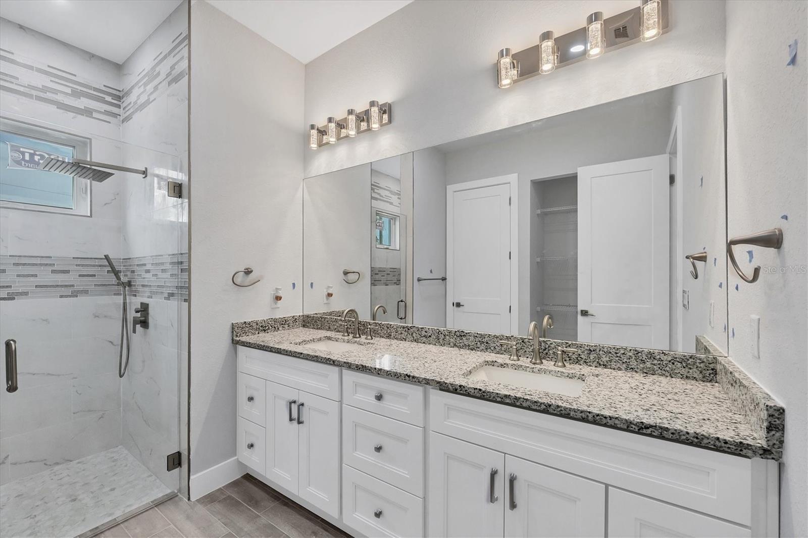 Image 17 of 41 For 123 Ferdon Circle