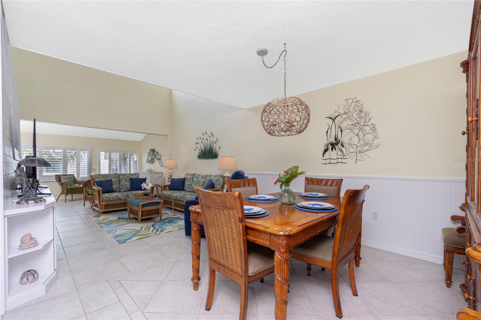 Image 11 of 54 For 2955 Beach Road C123
