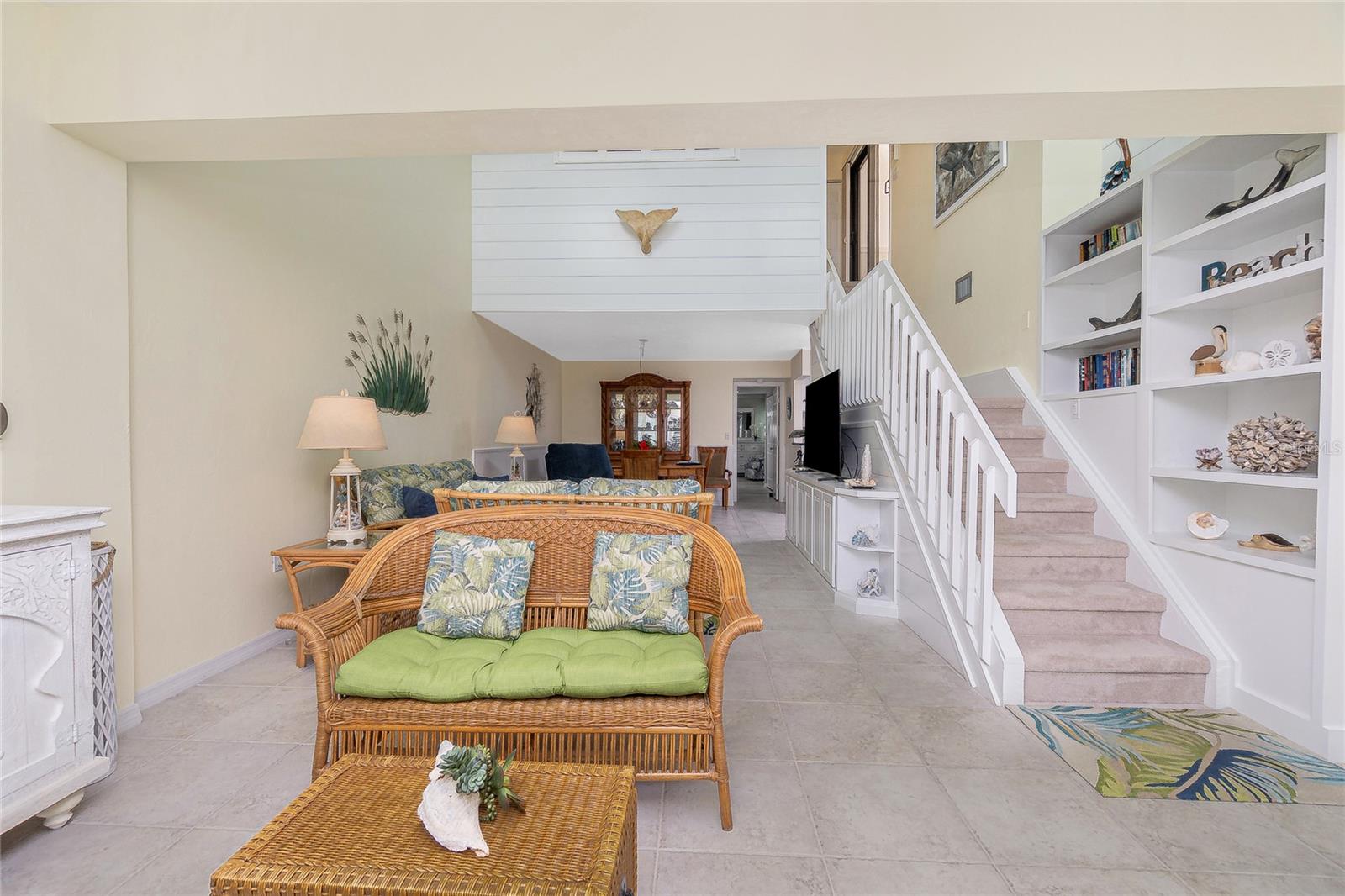 Image 17 of 54 For 2955 Beach Road C123