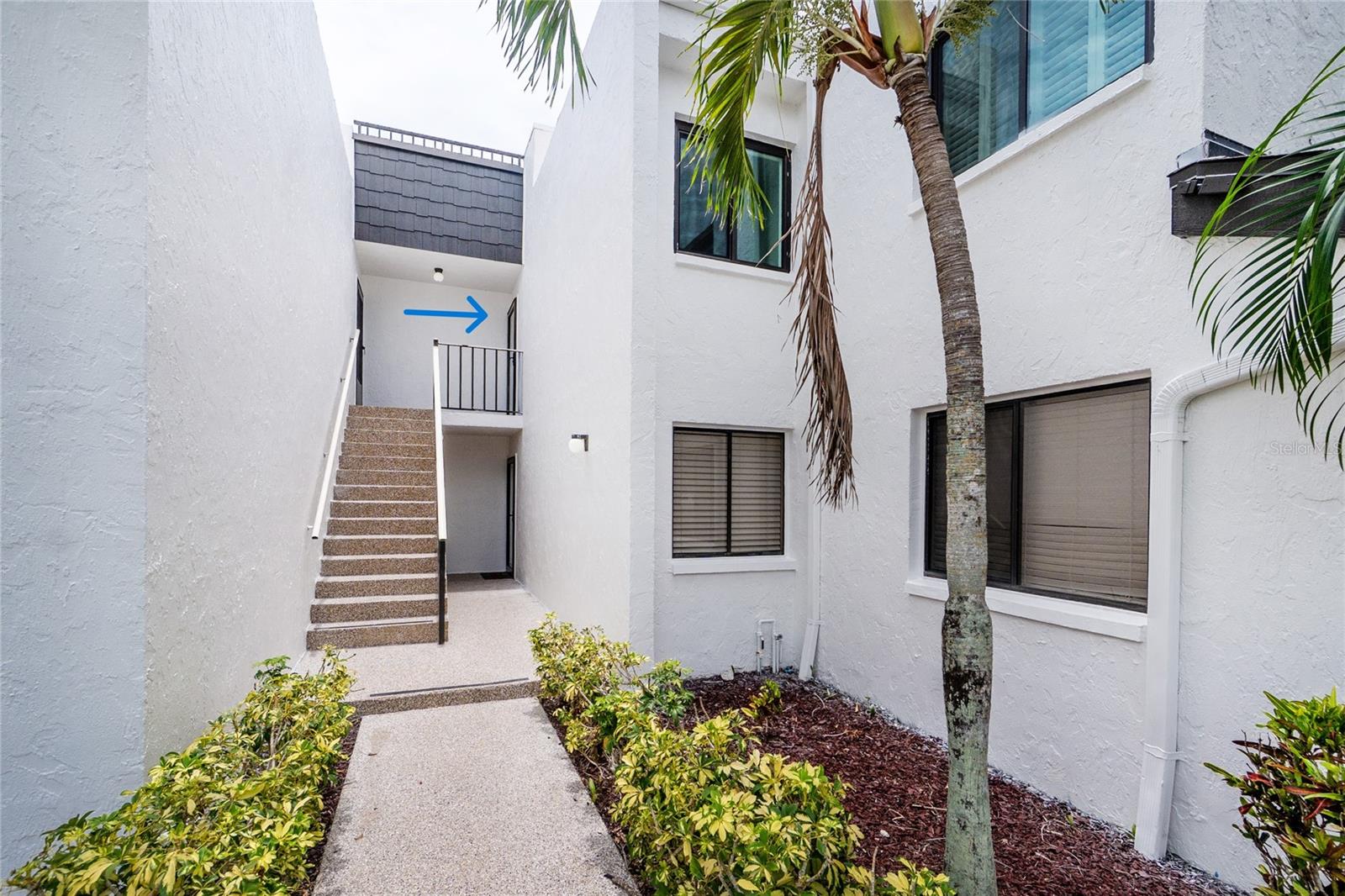 Image 2 of 54 For 2955 Beach Road C123