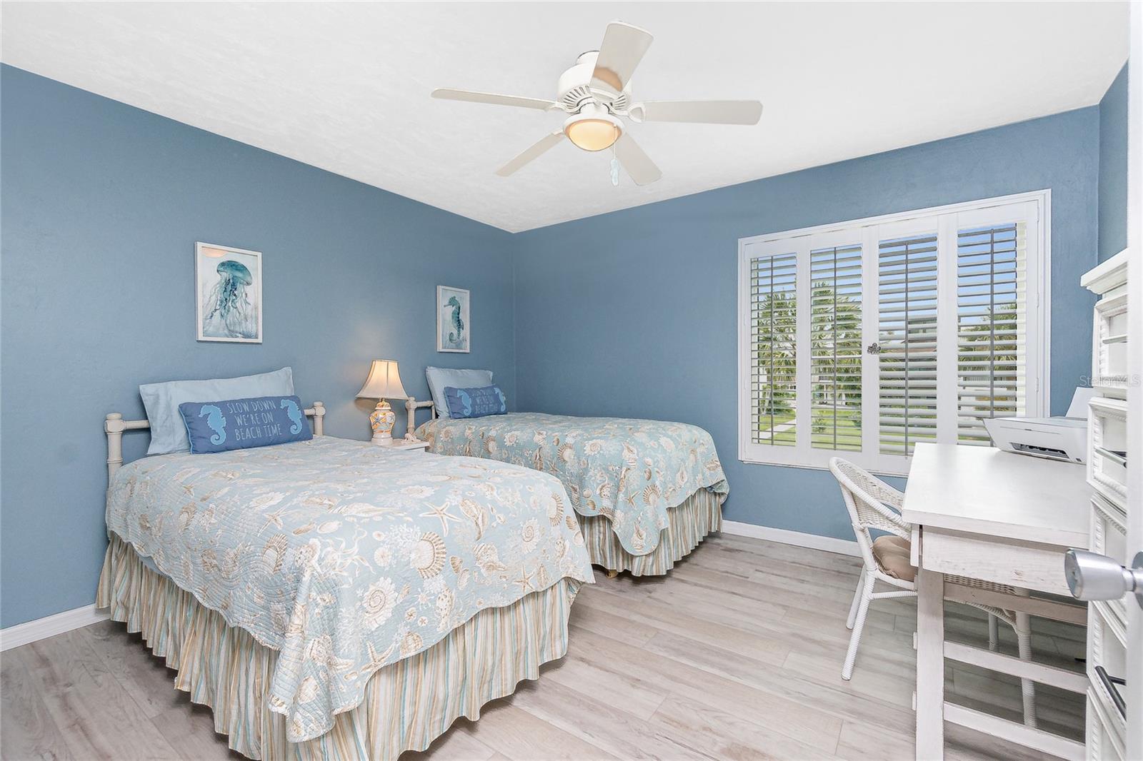 Image 27 of 54 For 2955 Beach Road C123
