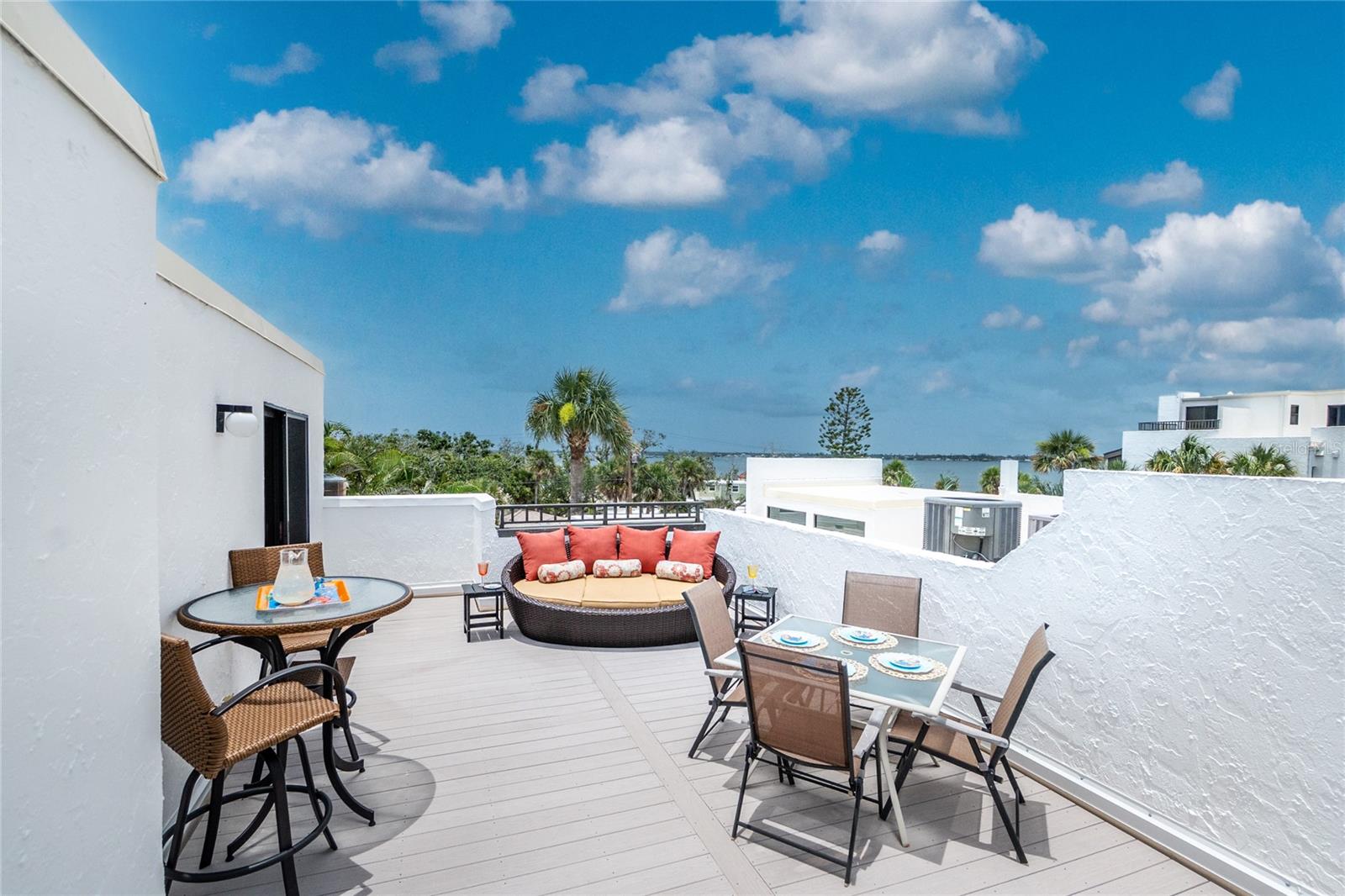 Image 37 of 54 For 2955 Beach Road C123