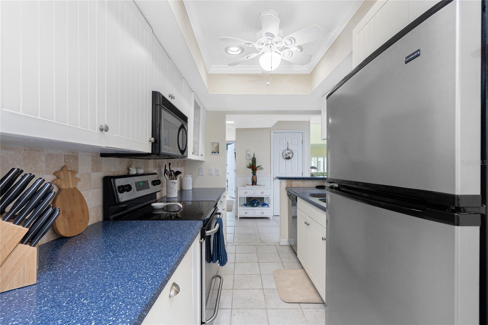 Image 7 of 54 For 2955 Beach Road C123