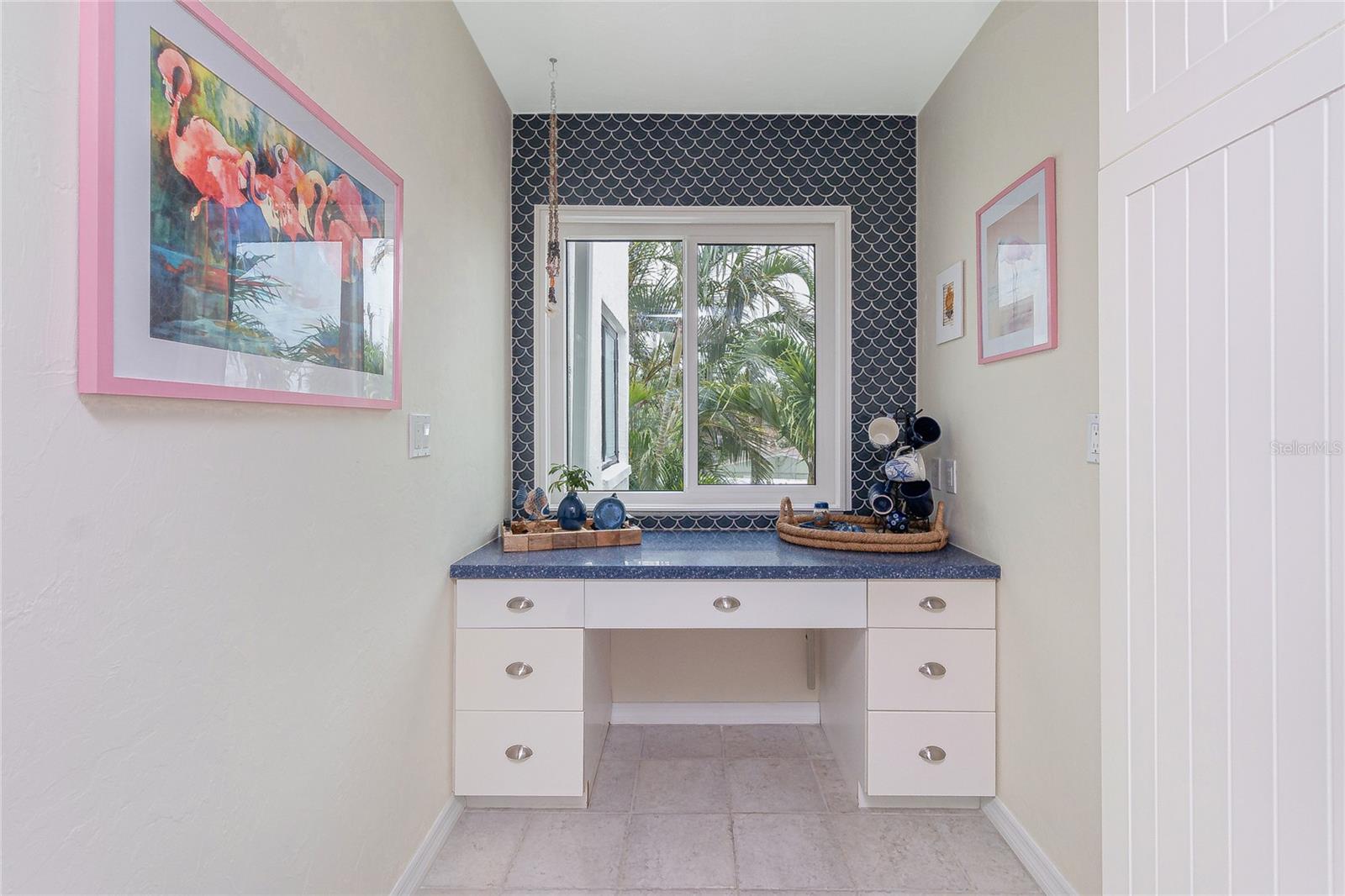 Image 9 of 54 For 2955 Beach Road C123