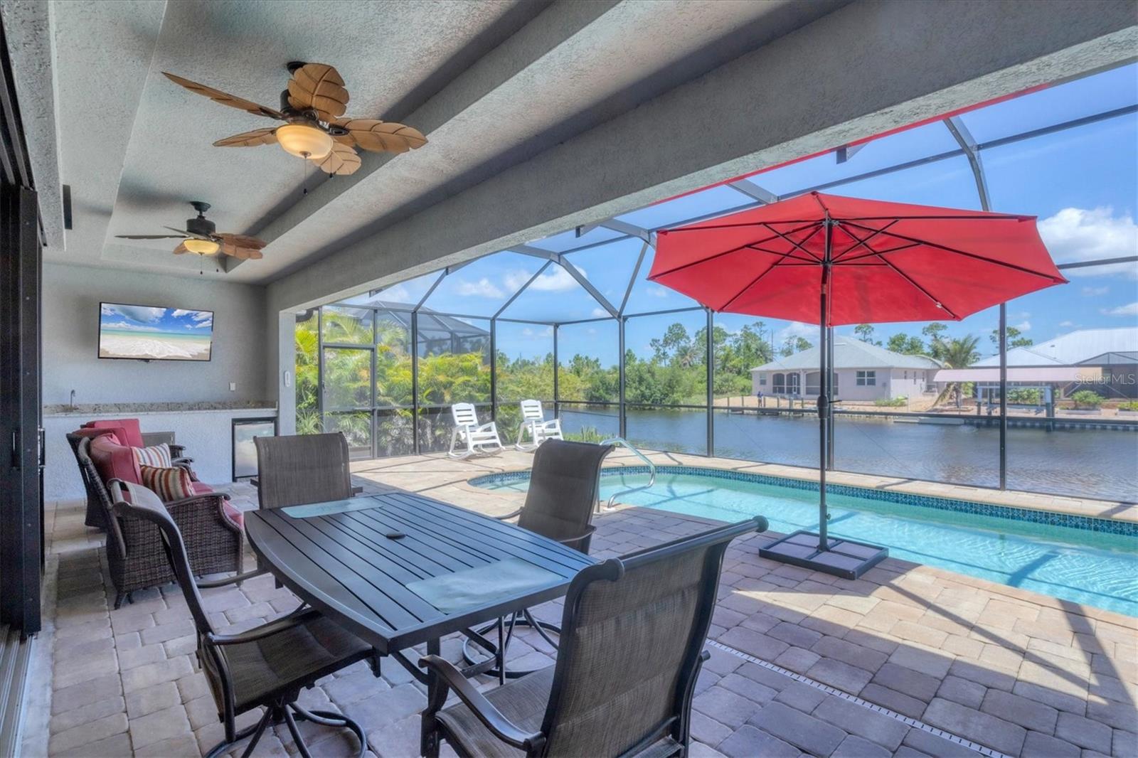 Image 26 of 53 For 15128 Hennipen Circle