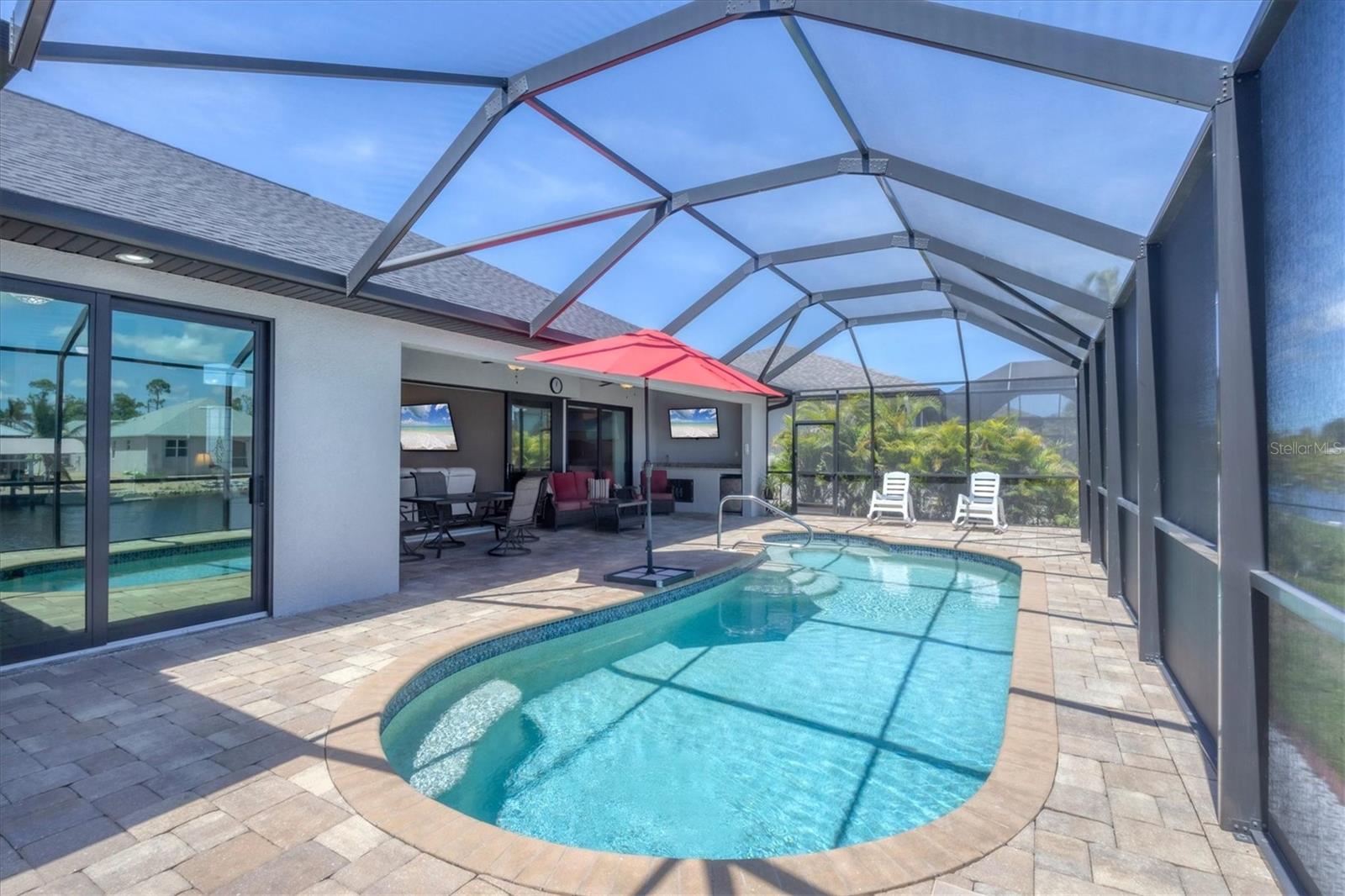 Image 29 of 53 For 15128 Hennipen Circle