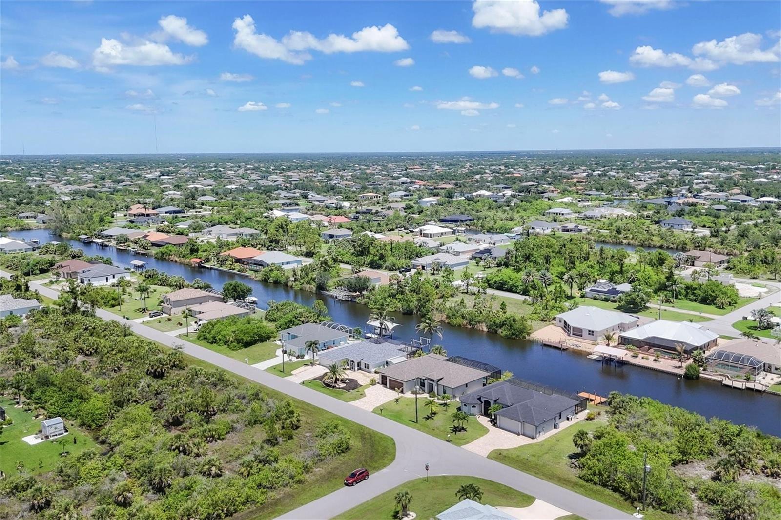 Image 38 of 53 For 15128 Hennipen Circle