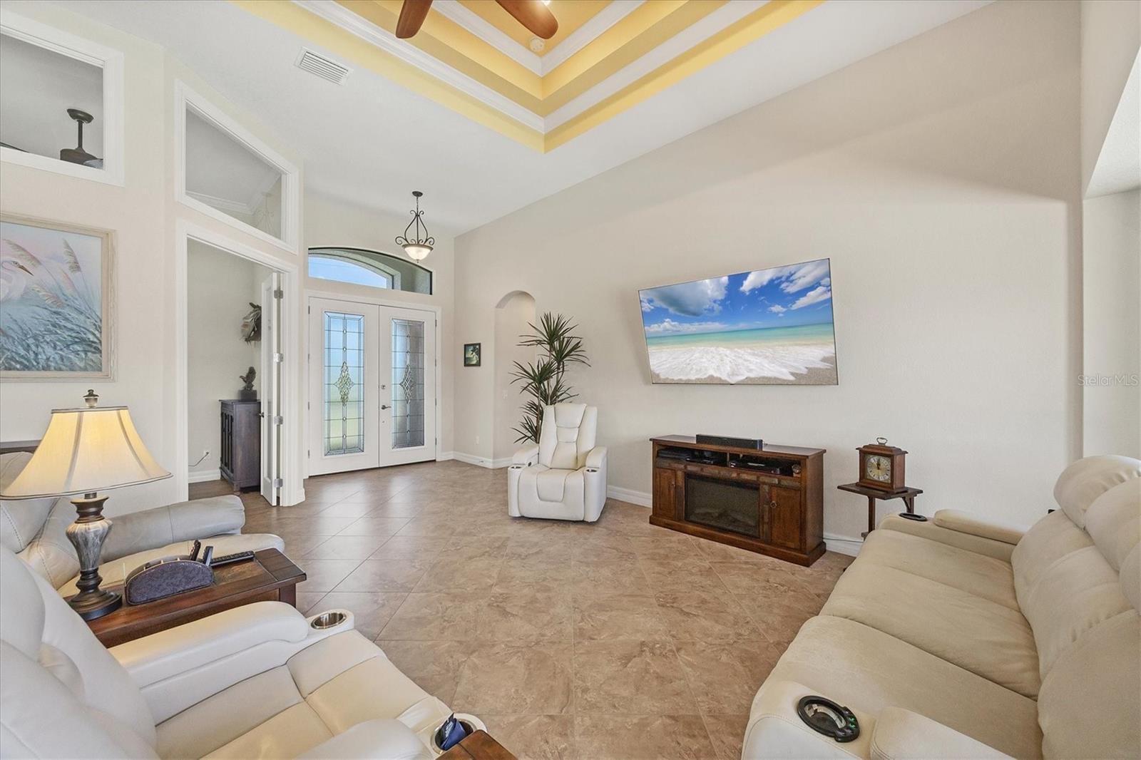 Image 7 of 53 For 15128 Hennipen Circle