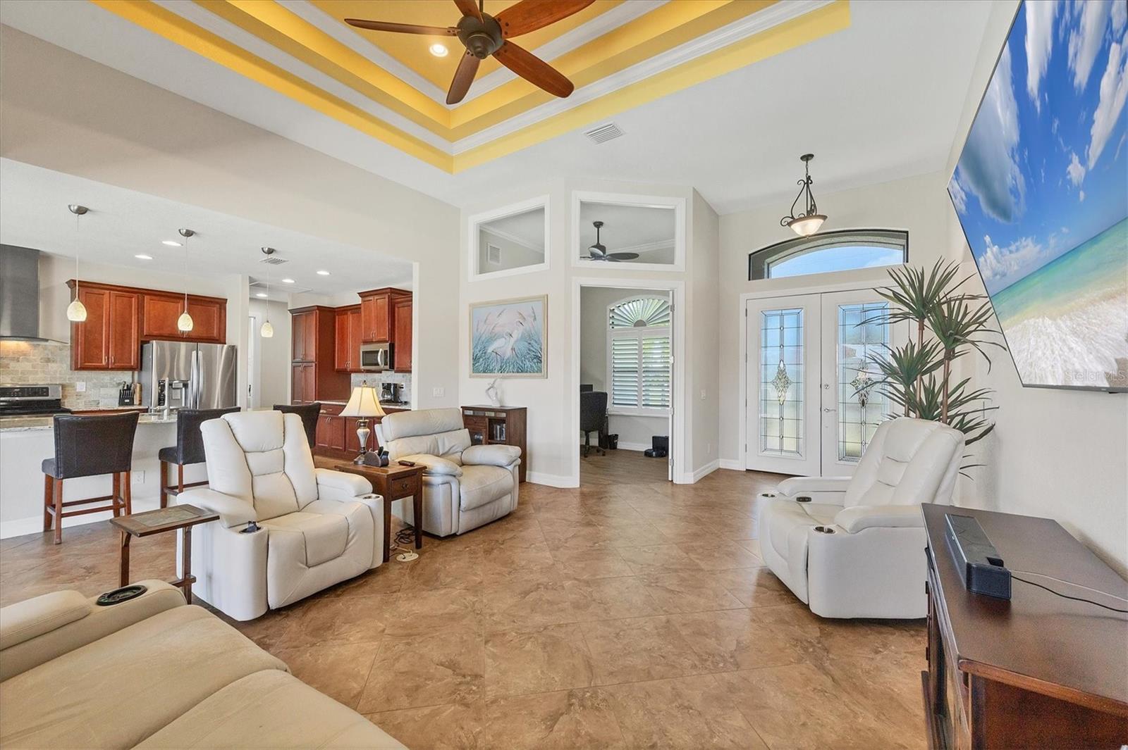 Image 8 of 53 For 15128 Hennipen Circle