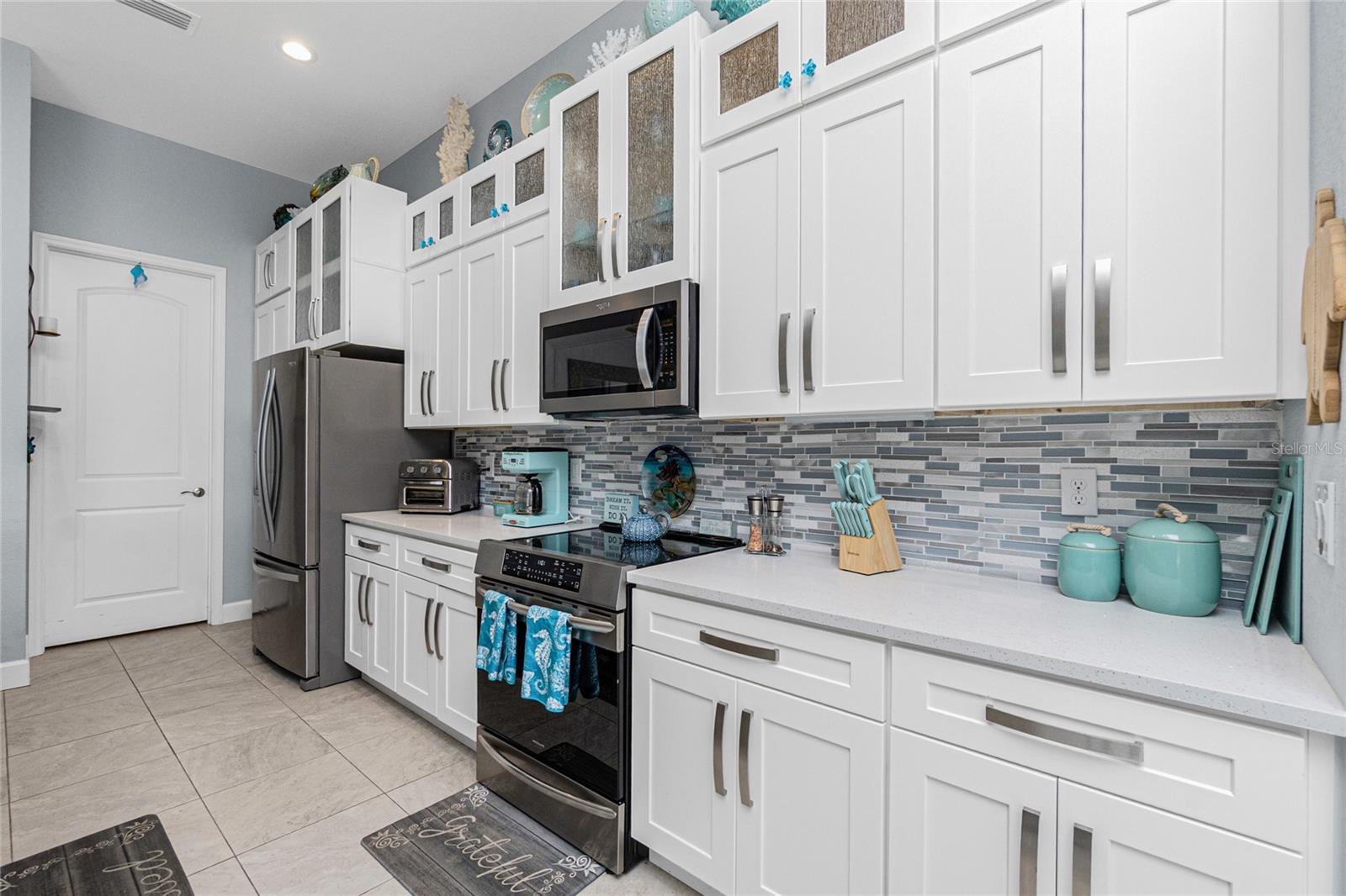 Image 10 of 47 For 262 Rotonda Boulevard N