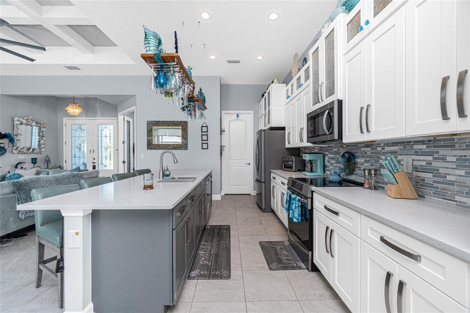 Image 11 of 47 For 262 Rotonda Boulevard N