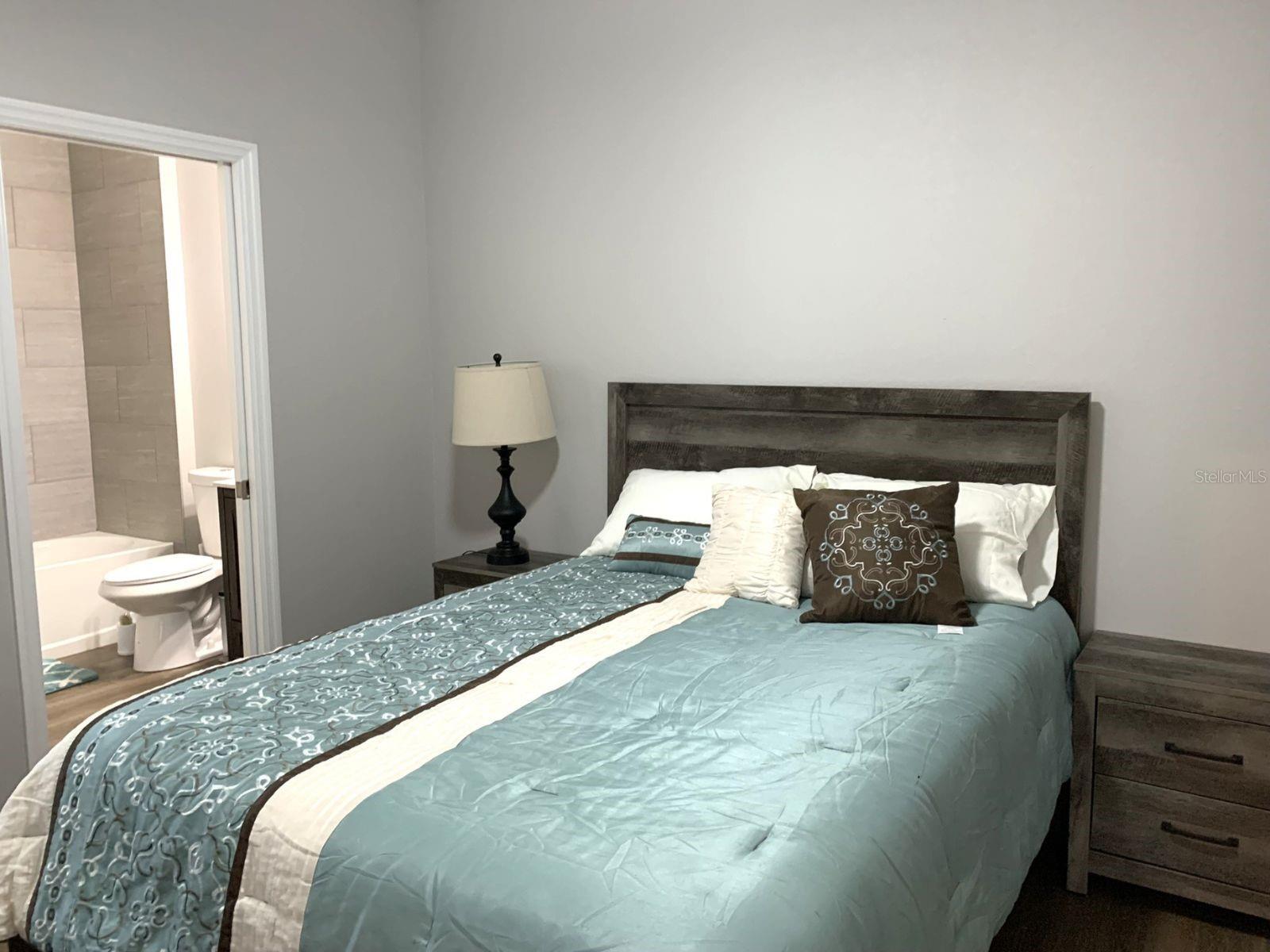 Image 5 of 11 For 10364 Kidron Avenue