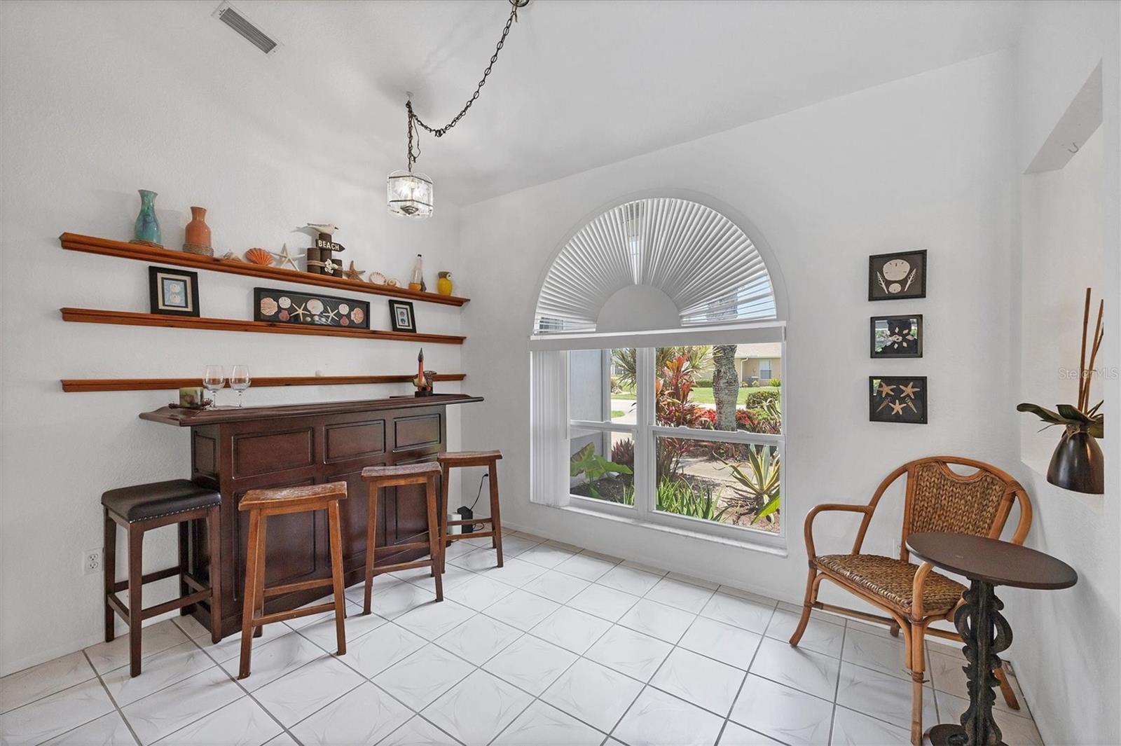 Image 20 of 54 For 727 Rotonda Circle