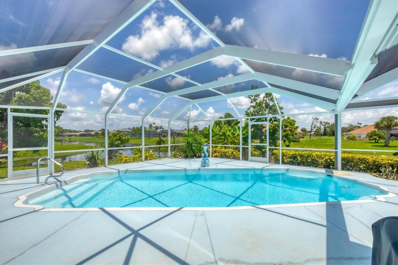 Image 32 of 54 For 727 Rotonda Circle