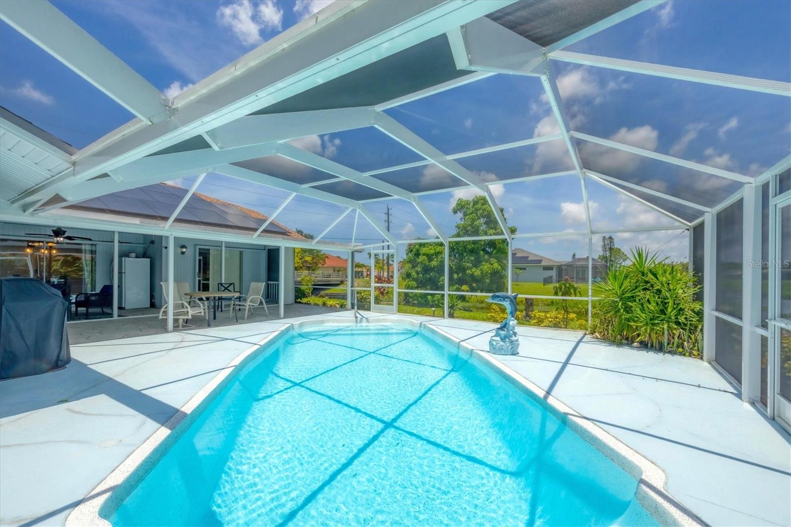 Image 34 of 54 For 727 Rotonda Circle