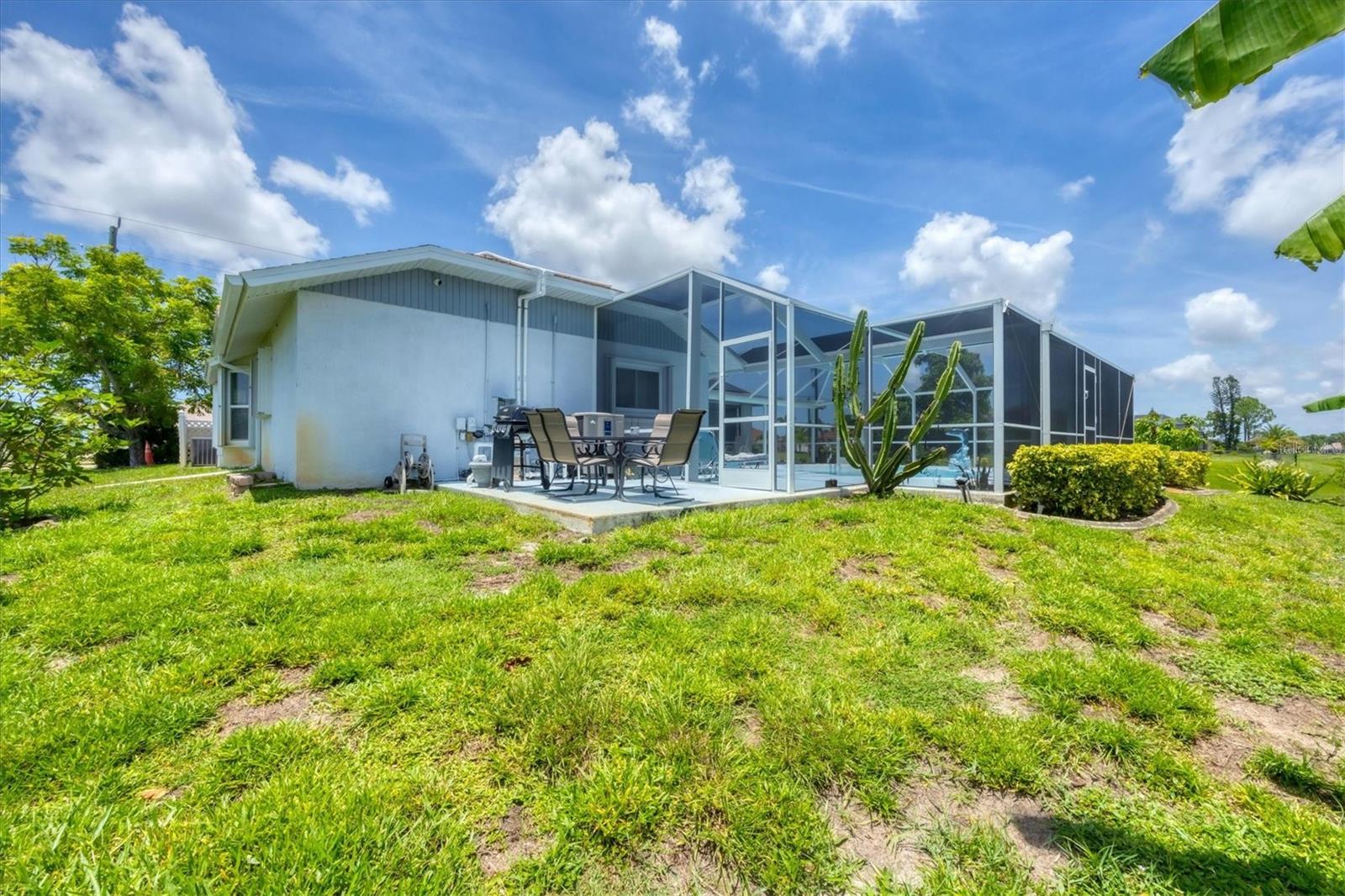 Image 36 of 54 For 727 Rotonda Circle