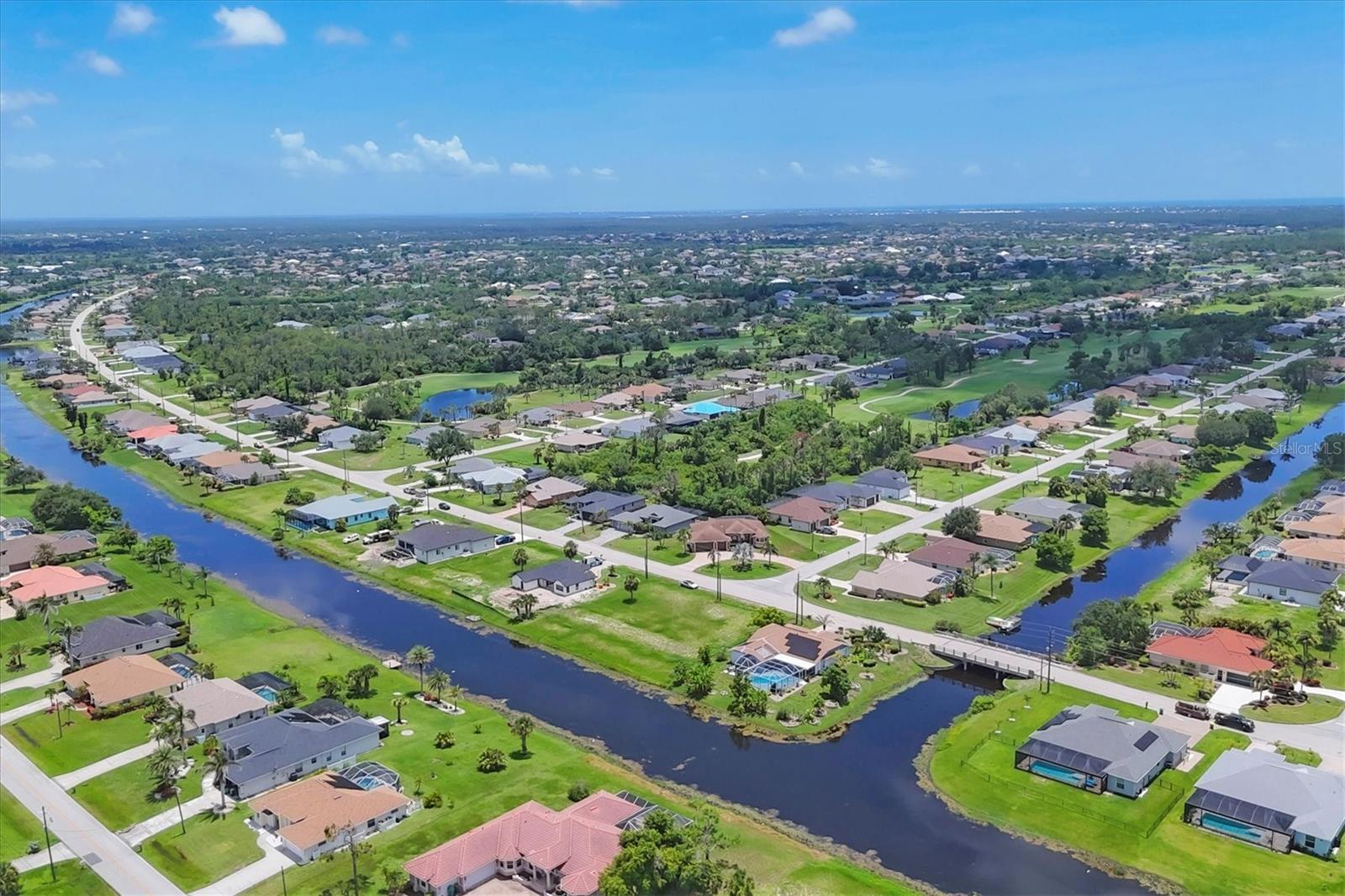 Image 41 of 54 For 727 Rotonda Circle