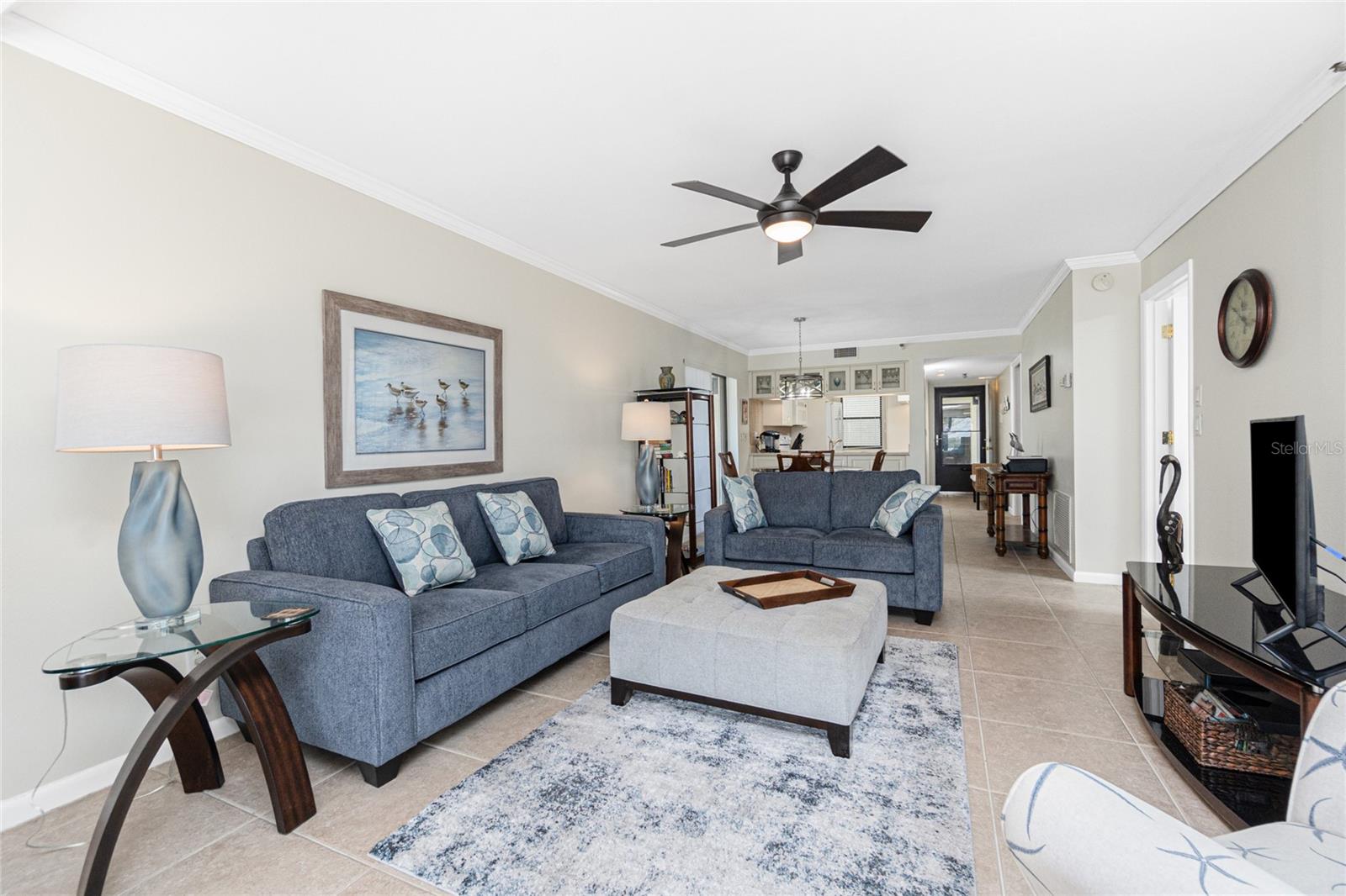 Listing photo id 16 for 1701 Beach Road 207