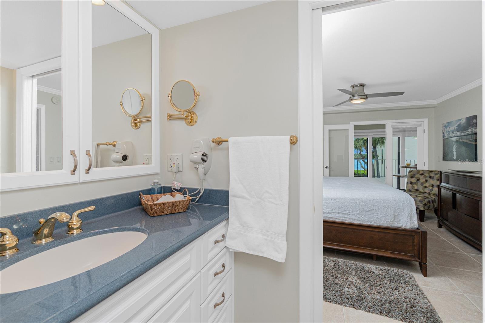 Listing photo id 30 for 1701 Beach Road 207