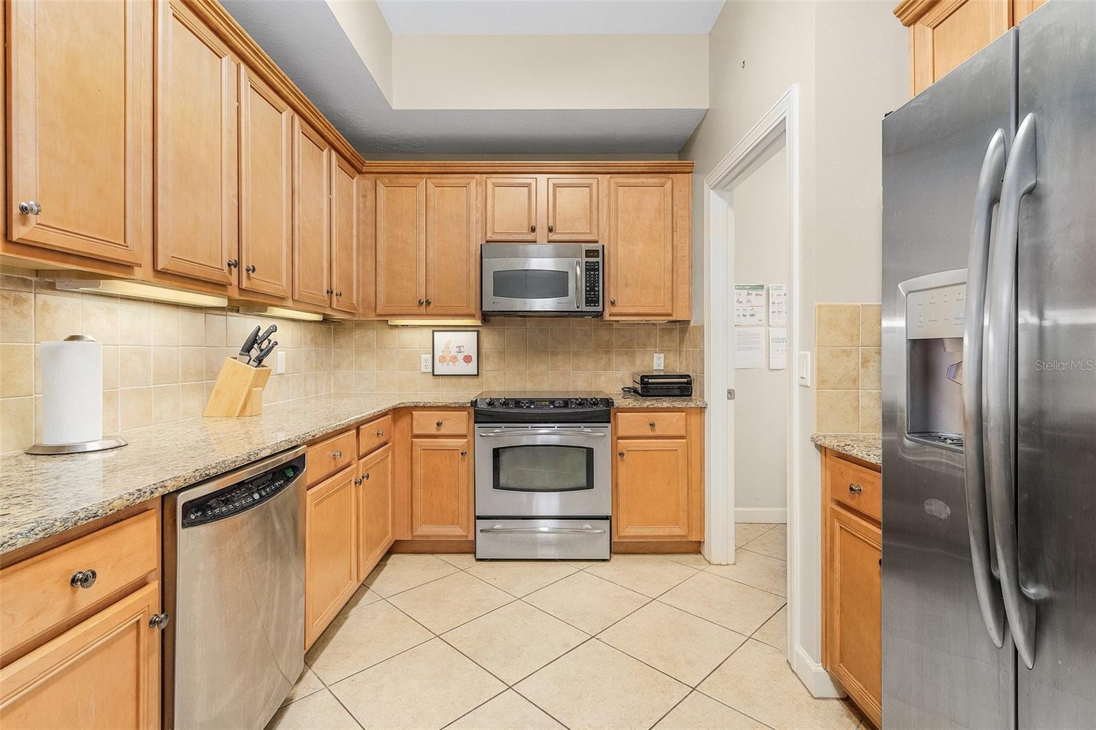Image 11 of 33 For 8541 Amberjack Circle 202