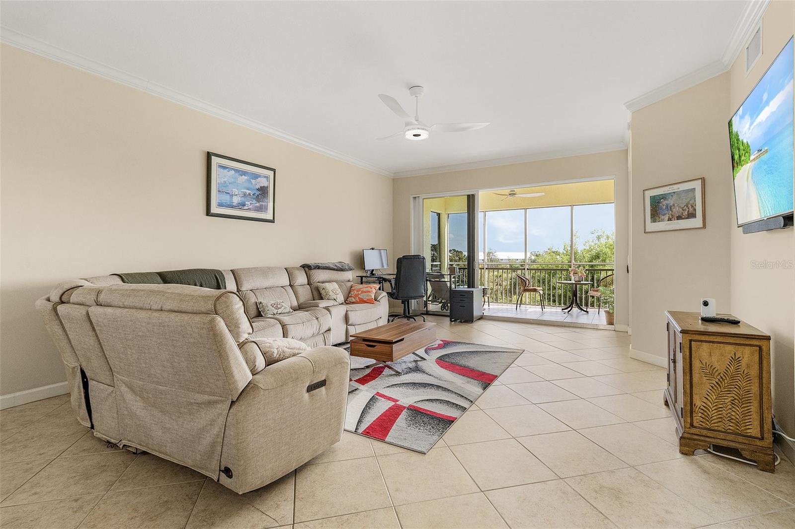 Image 3 of 33 For 8541 Amberjack Circle 202